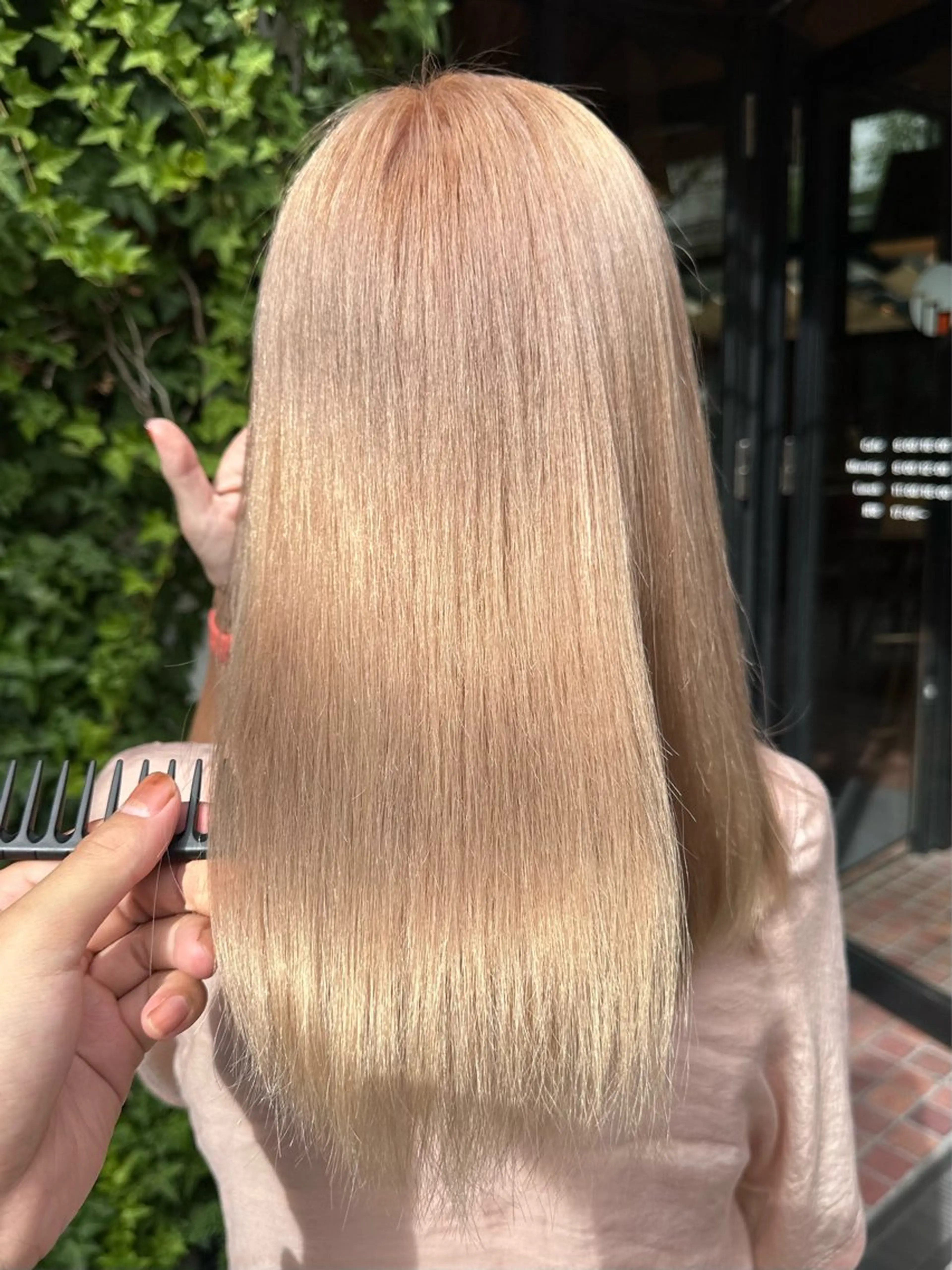 ロング カラー ブリーチ ケアブリーチ ダブルカラー ハイライトカラー ハイトーンカラー 堀江/レイヤーカット 𝒀𝑼𝑻𝑶のヘアスタイル