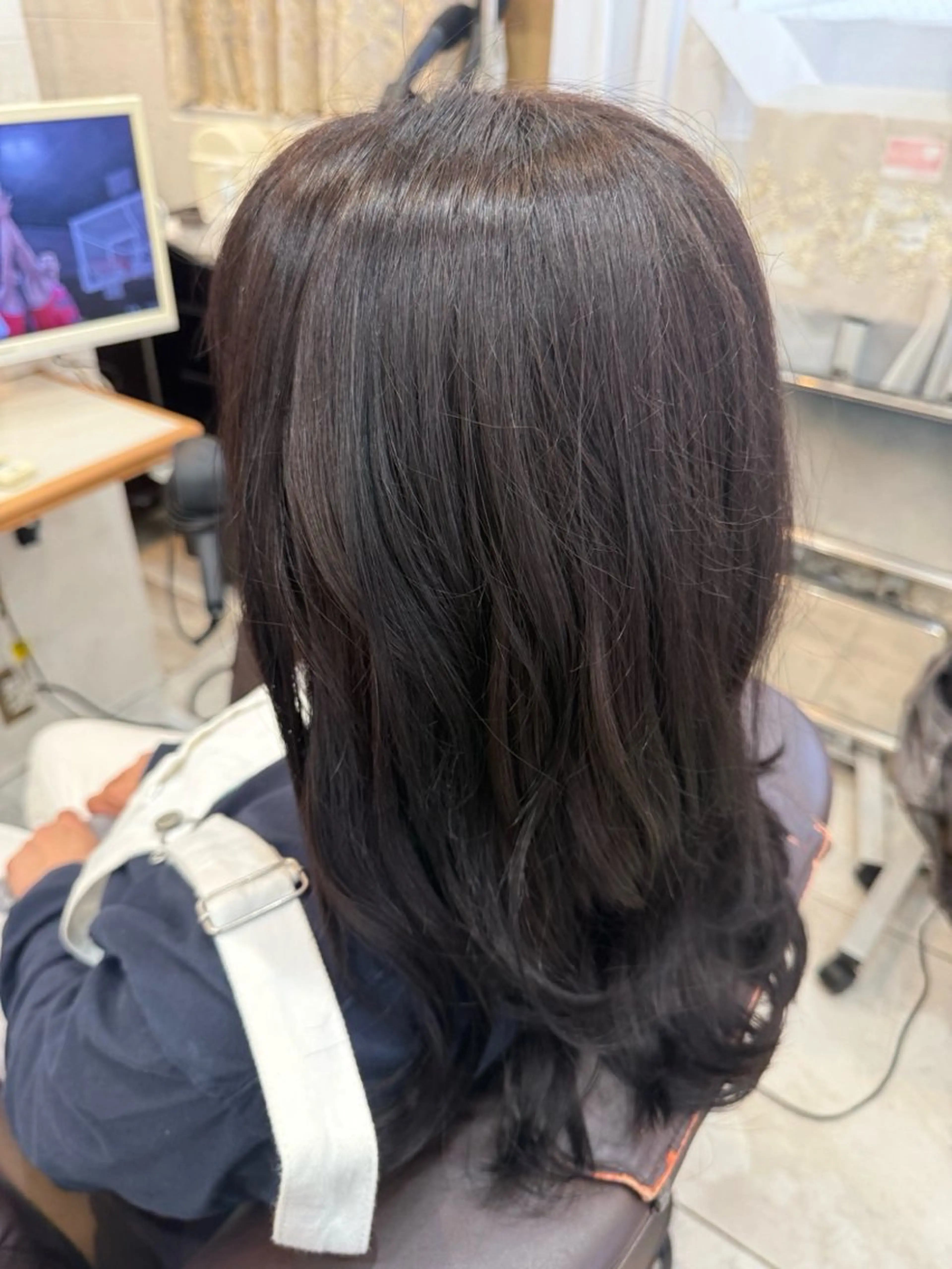 セミロング カラー ヘアカラー 🌷 せいな🌷のヘアスタイル