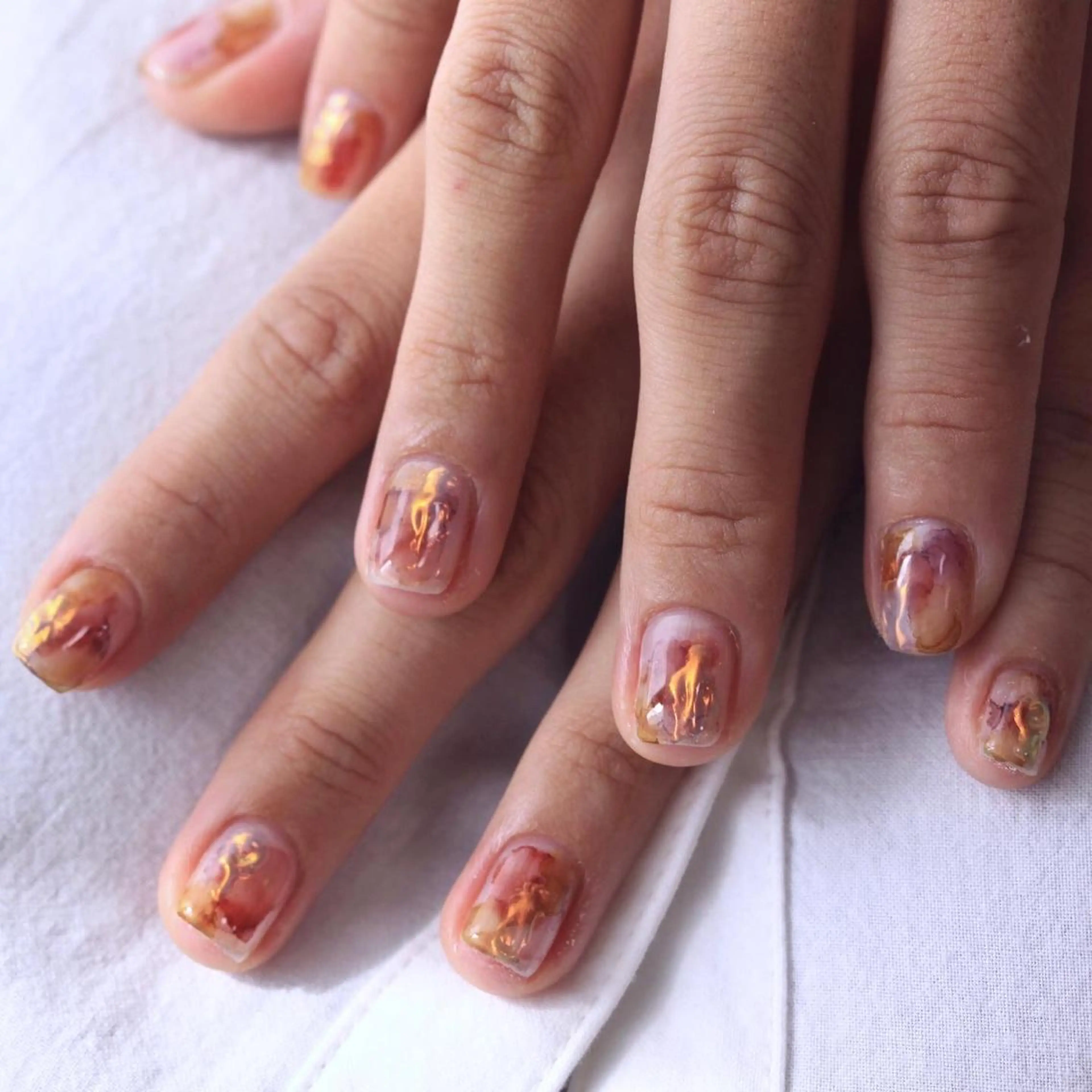 ネイル アートネイル オーロラネイル ハンドネイル Elio 国泰寺のネイルデザイン