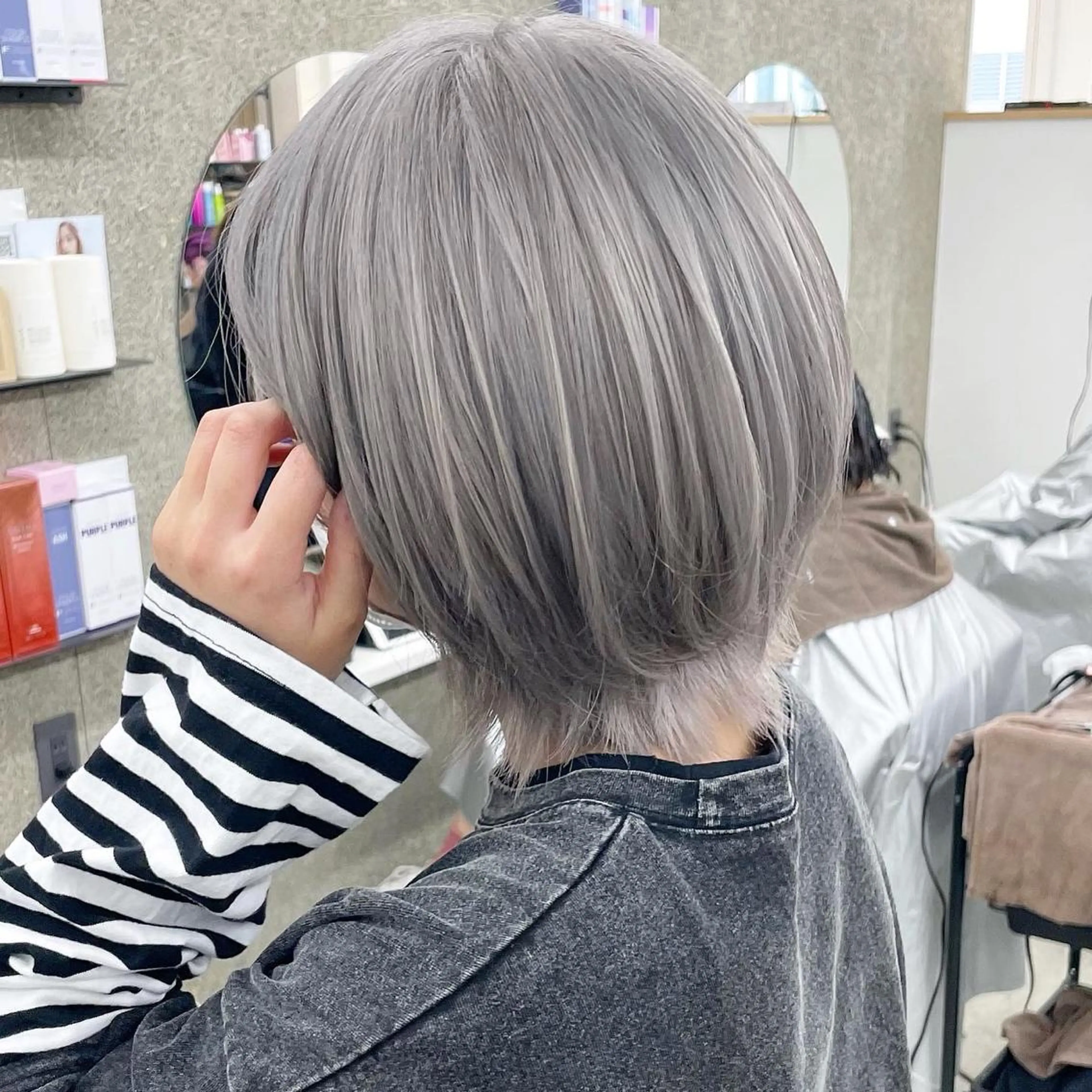 ショート カラー ヘアカラー トリートメント Lull (シェアサロンReco VIProom)所属・Lull1人美容室 バレイヤージュのヘアスタイル