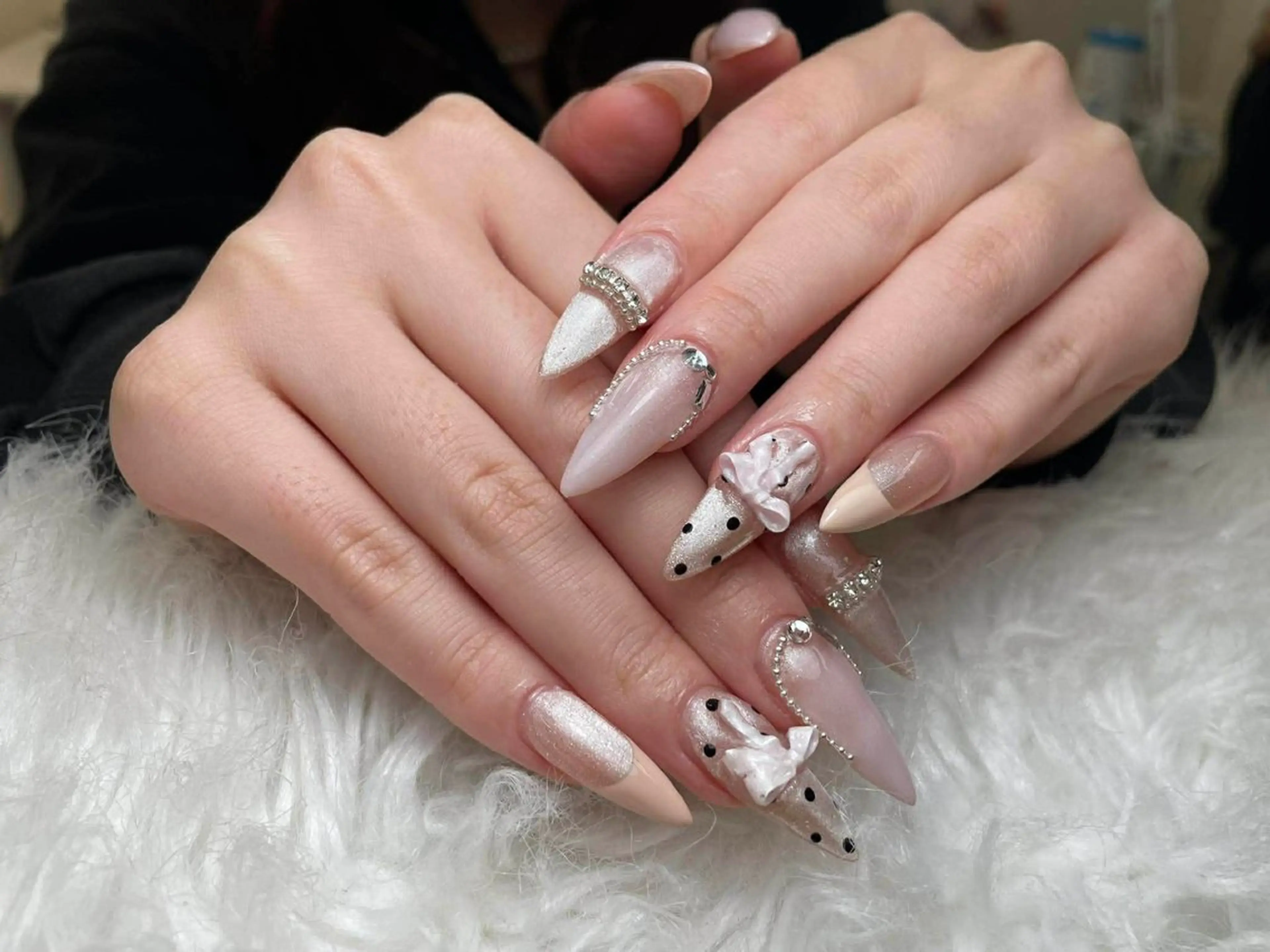 ネイル ハンドネイル NIE MoMoのネイルデザイン