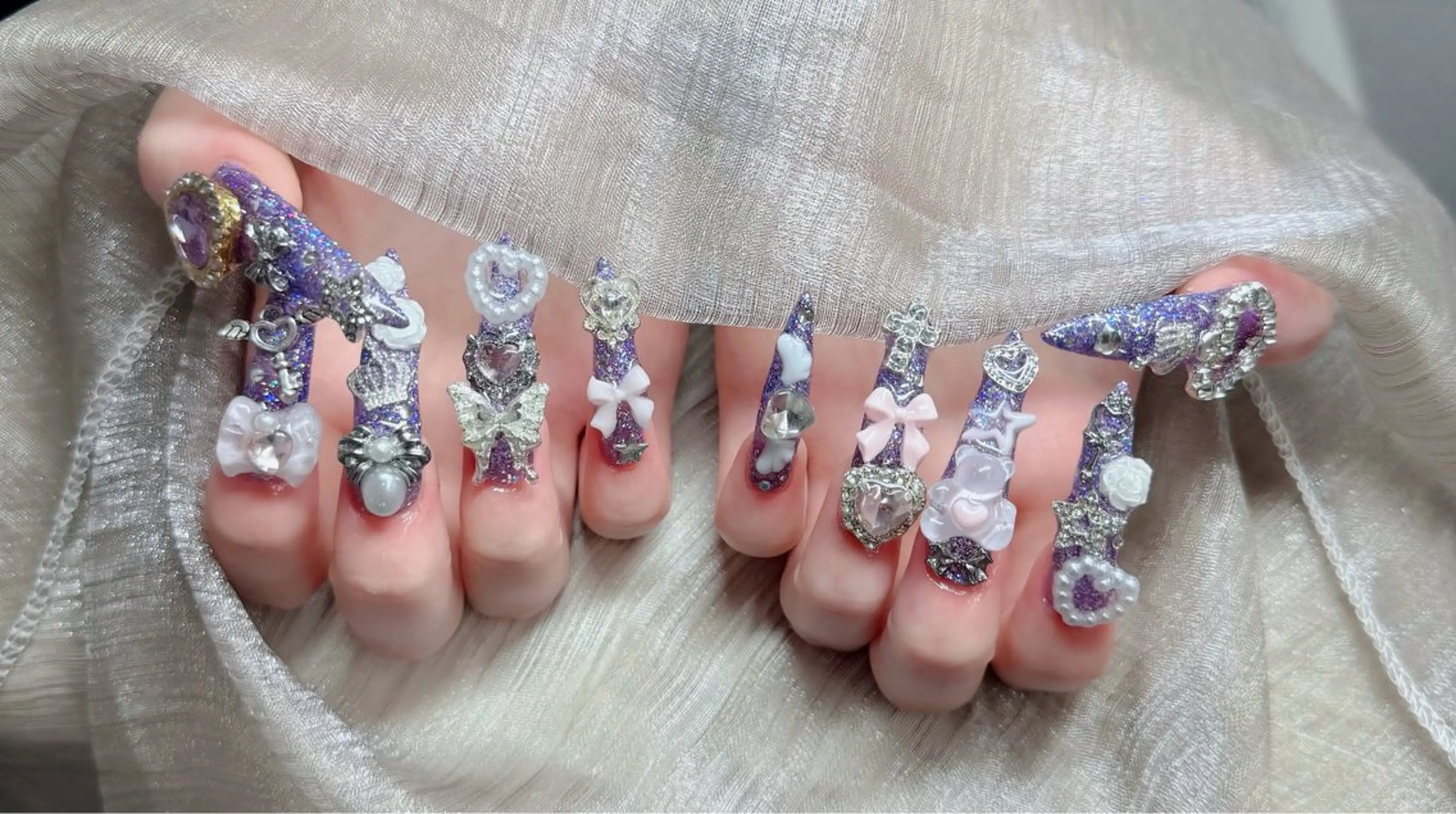 ネイル ジェルネイル 韓国ネイル マグネットネイル ネイルチップ 冬ネイル Lenie Nail Salonのネイルデザイン