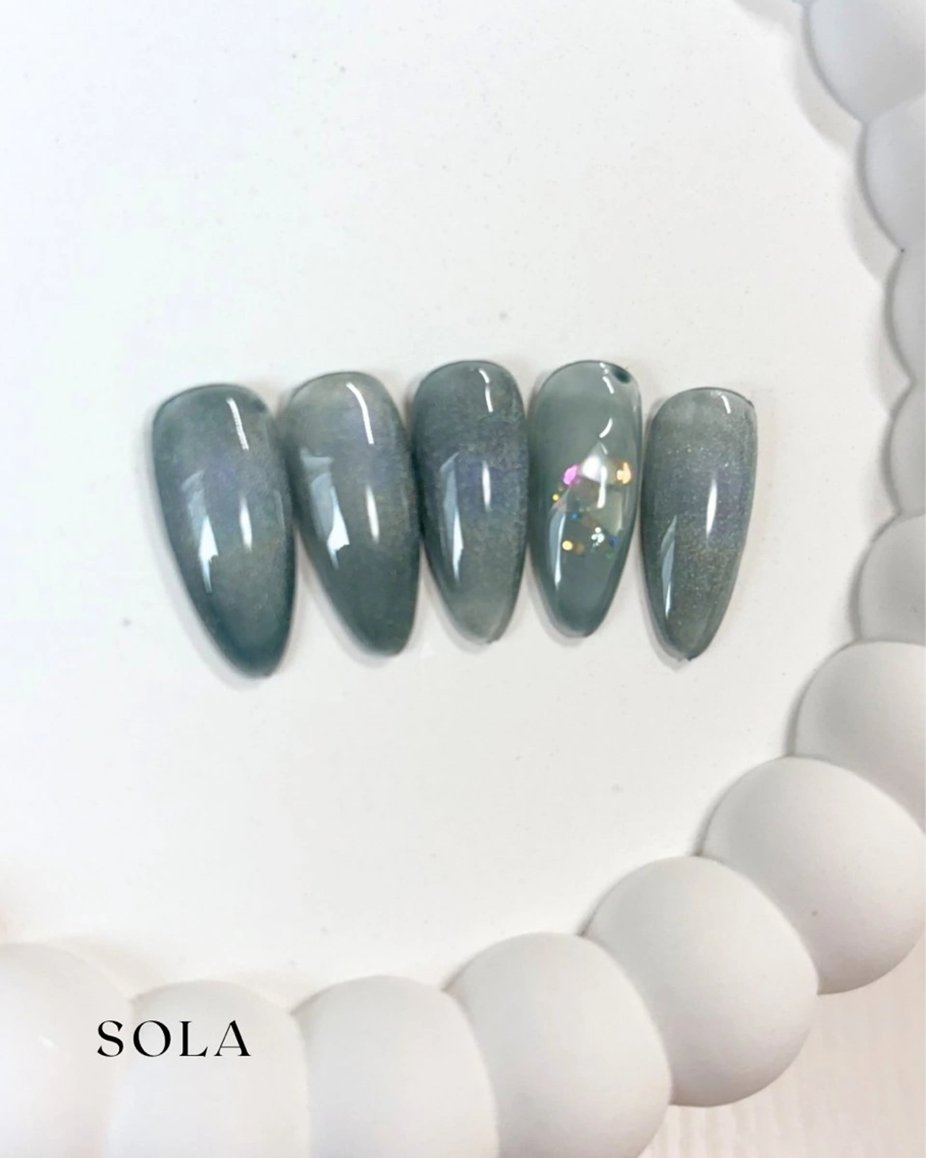 ネイル オーロラネイル マグネットネイル ハンドネイル ほそかわ さき-SOLAのネイルデザイン