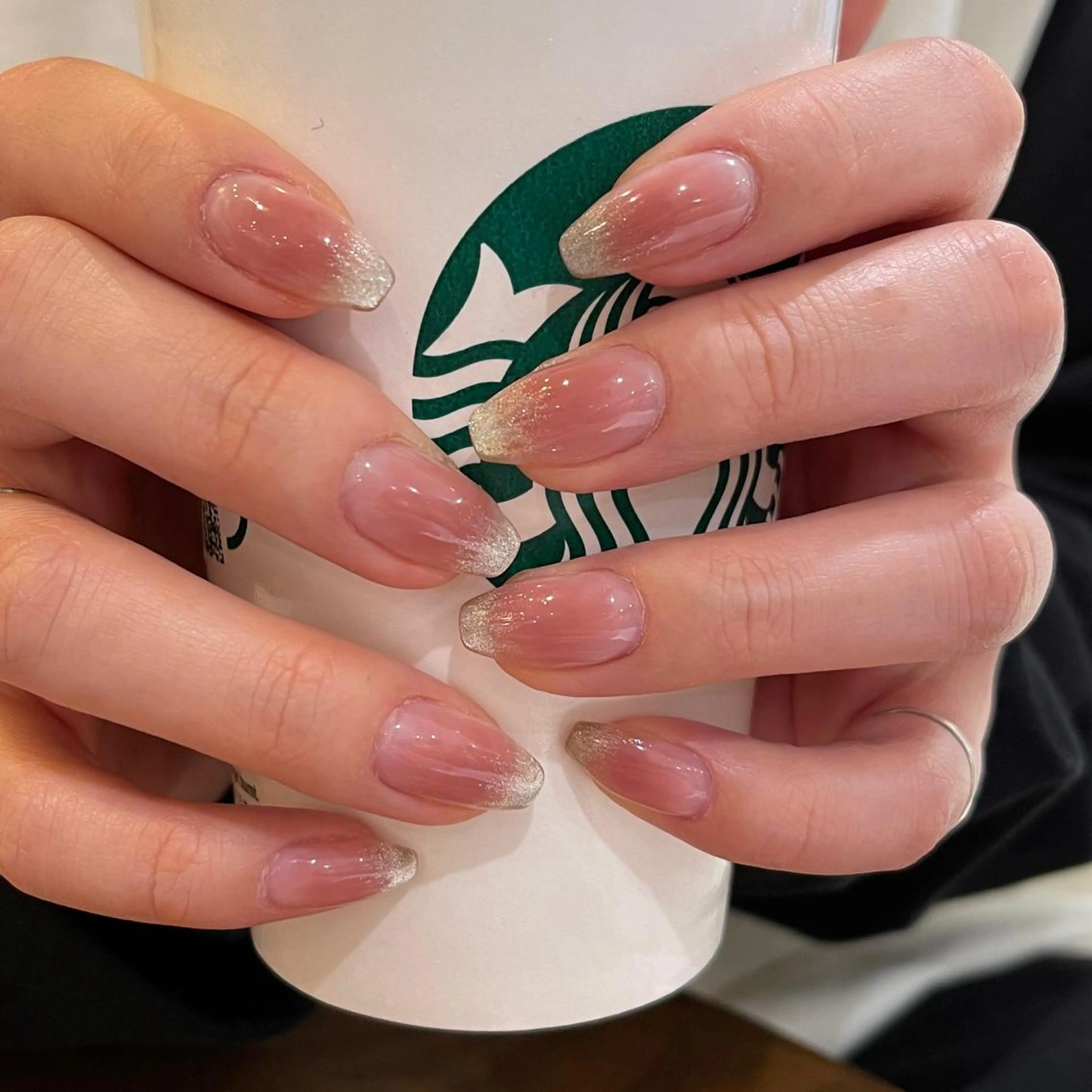 【初回オフ無料】オフありマグネットグラデーション🫧【パラジェル使用✨️】【2回目以降オフ代+1500円】の写真