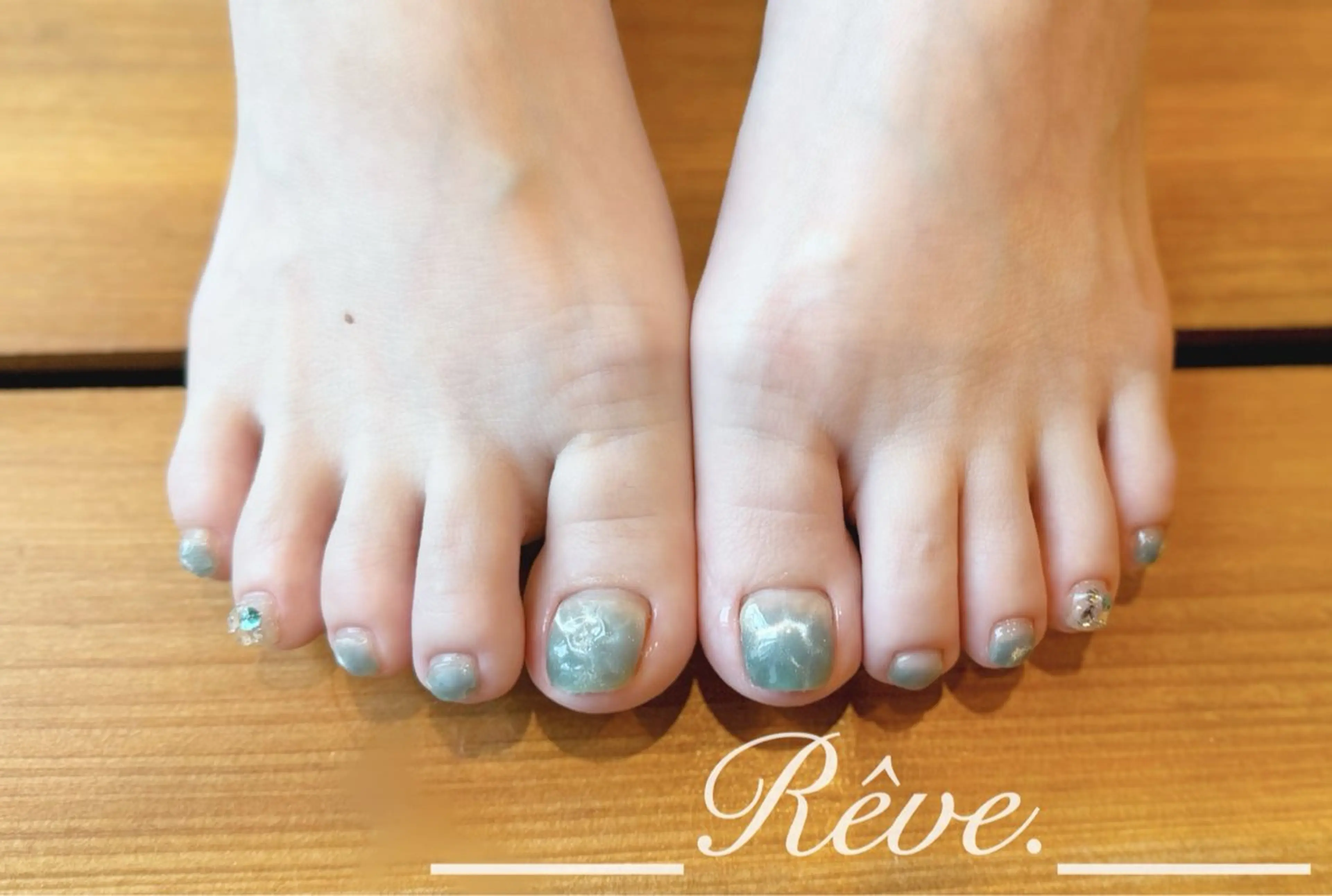 ネイル Reve. 黒澤のネイルデザイン