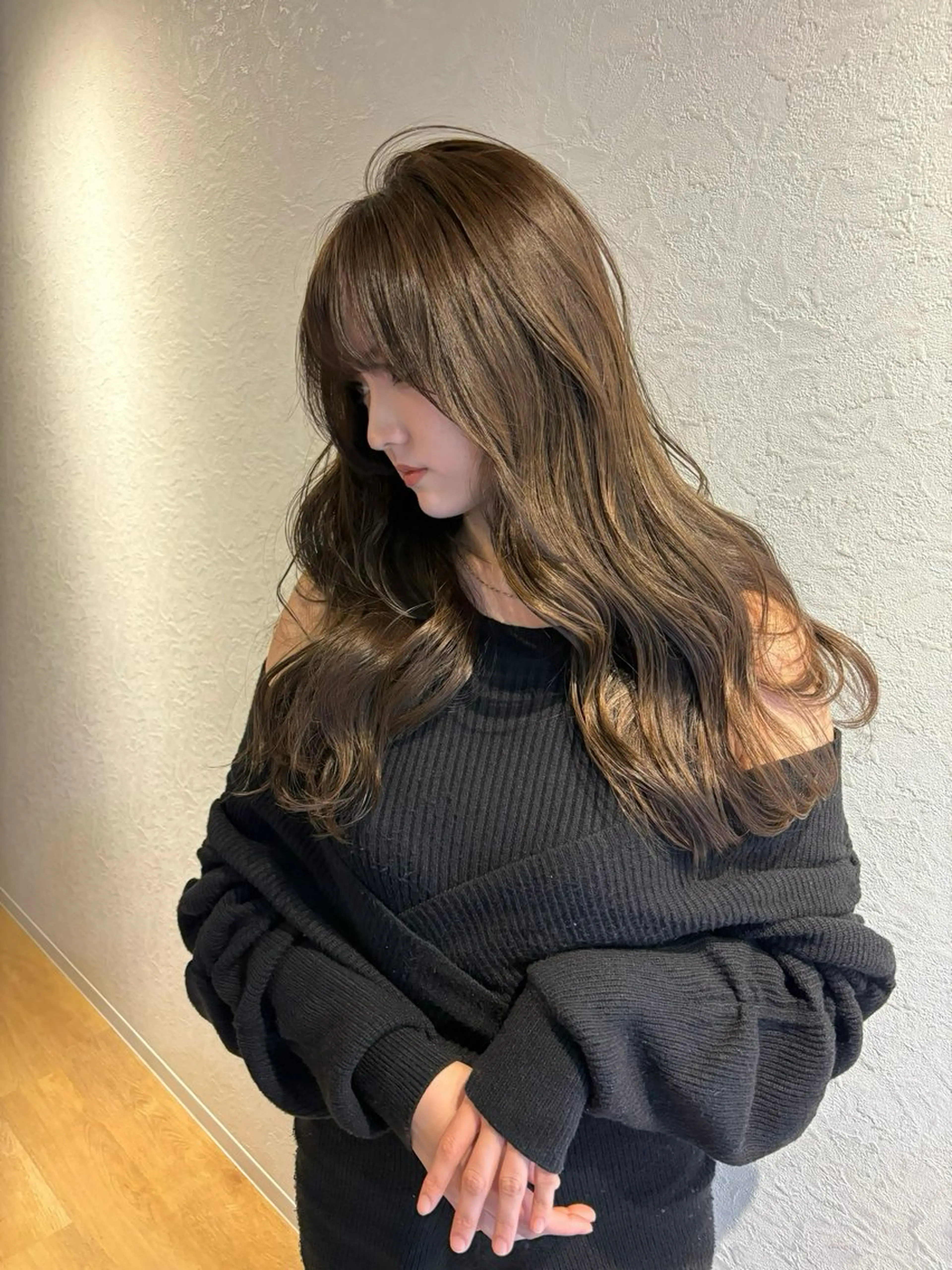 ロング 韓国/透明感 Veluaのヘアスタイル