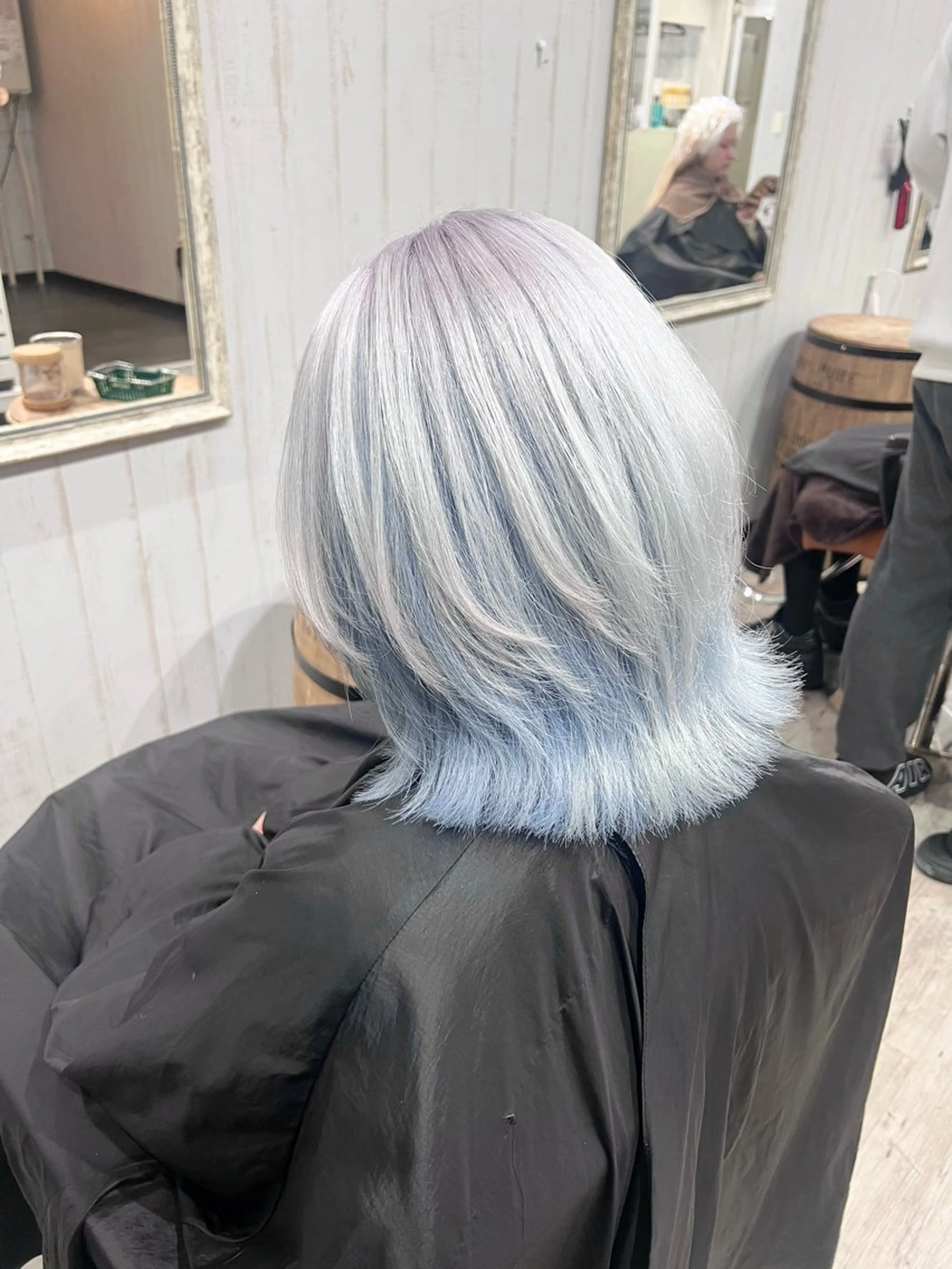 ミディアム カラー ブリーチ ケアブリーチ デザインカラー インナーカラー ヘアカラー トリートメント 艶髪/ハイトーン特化 店長/SHOHEIのヘアスタイル