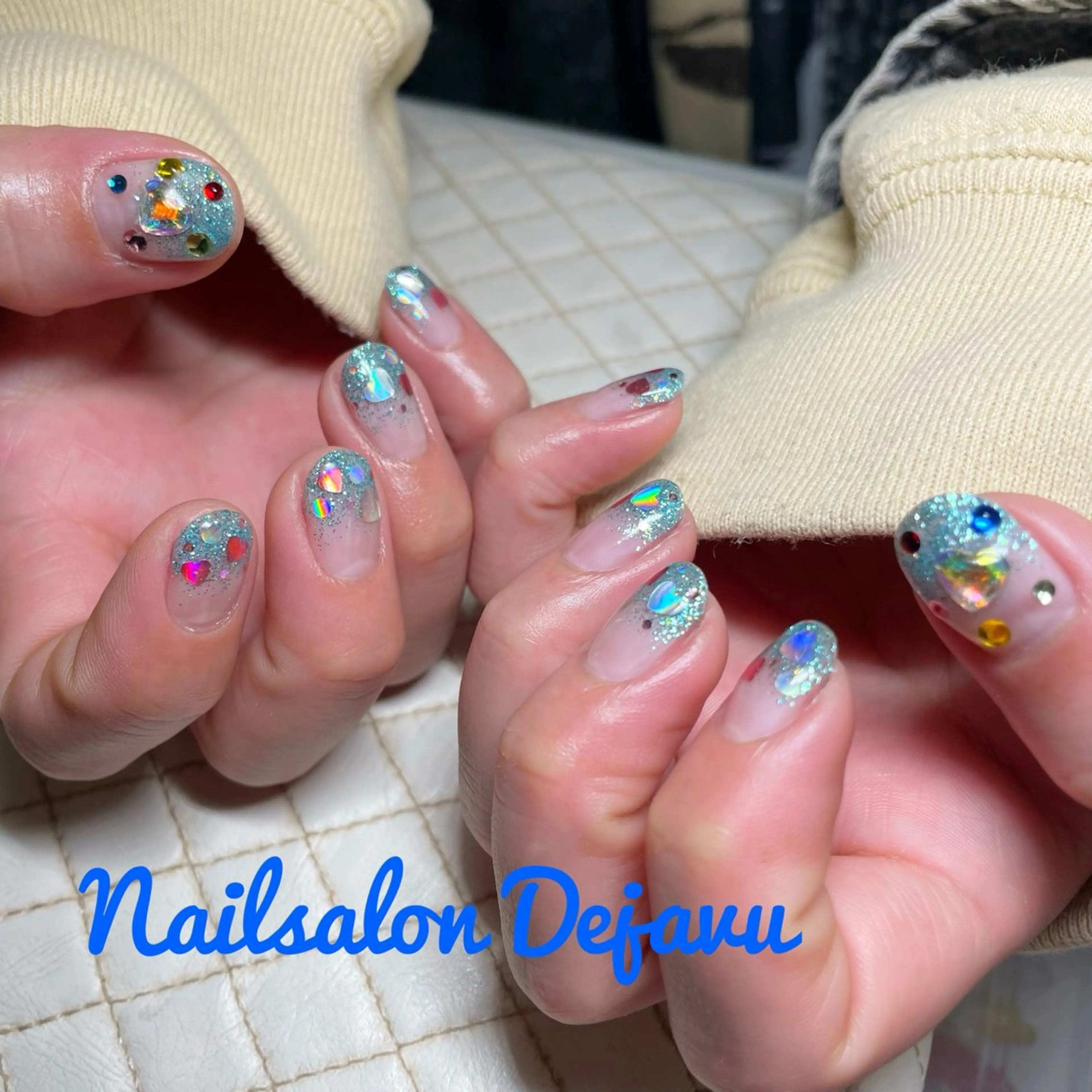ネイル グラデーション ラメ(グリッター) ラメグラデーション 持ち込み ストーンネイル ハンドネイル Nailsalon Dejavu  Yokosuka所属・Nailsalon Dejavuのネイルデザイン