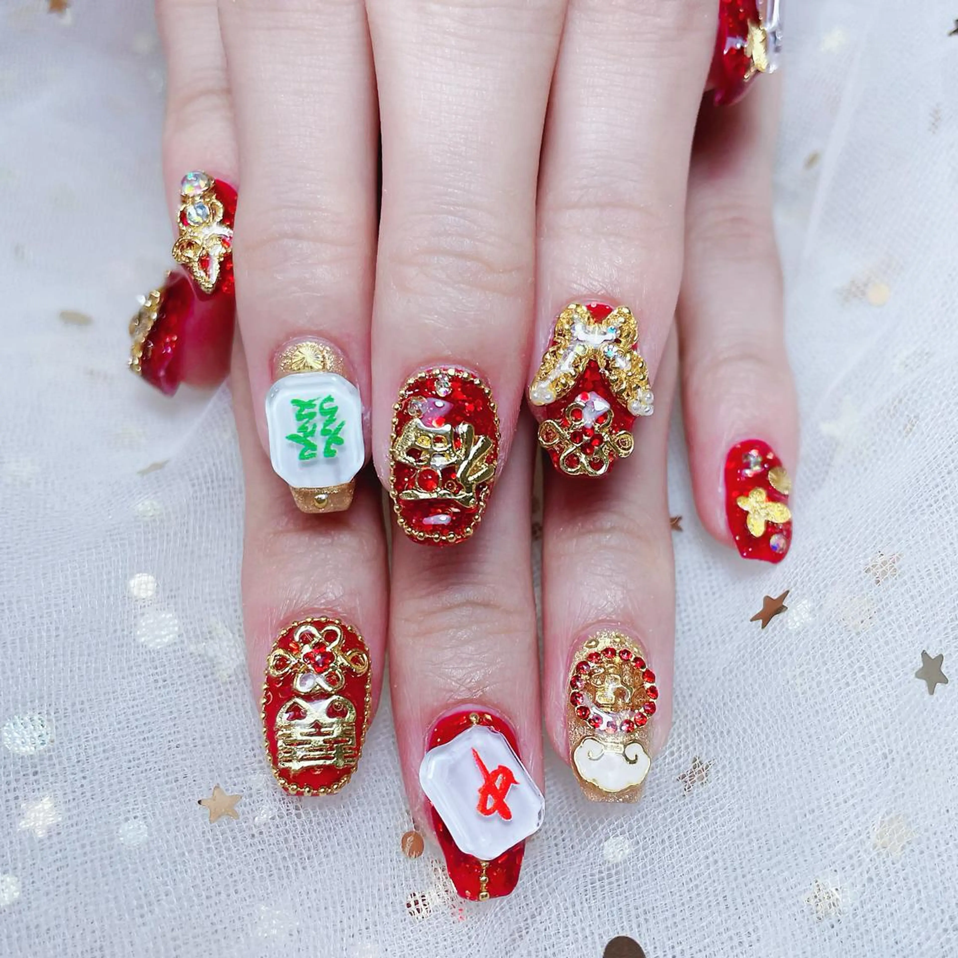 ネイル フラワーネイル グラデーション キラキラネイル マグネットネイル ミラーネイル ハンドネイル NailPrincess所属・princess スカルプ専門店のネイルデザイン