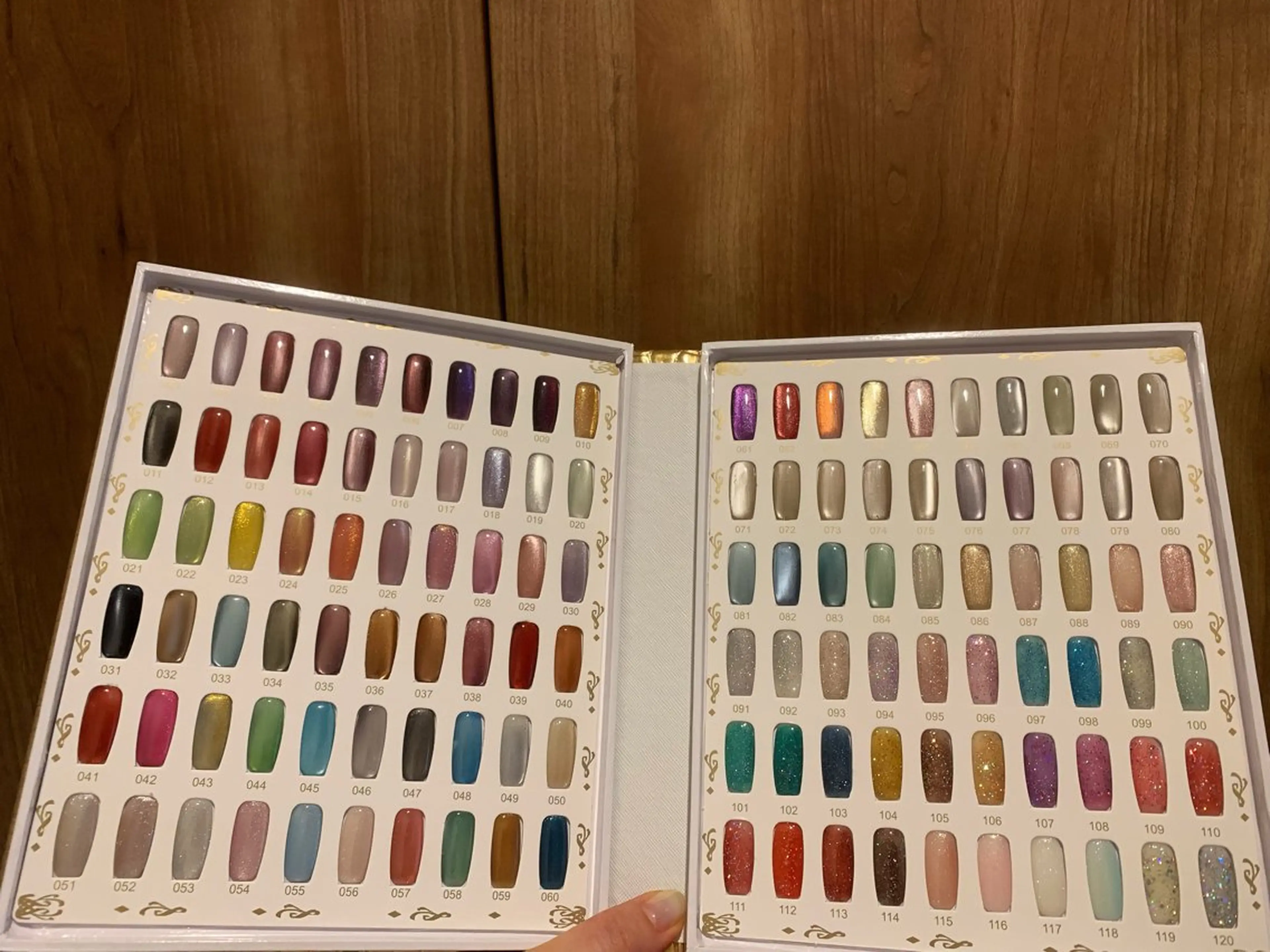 ネイル IZUMI YUKIのネイルデザイン