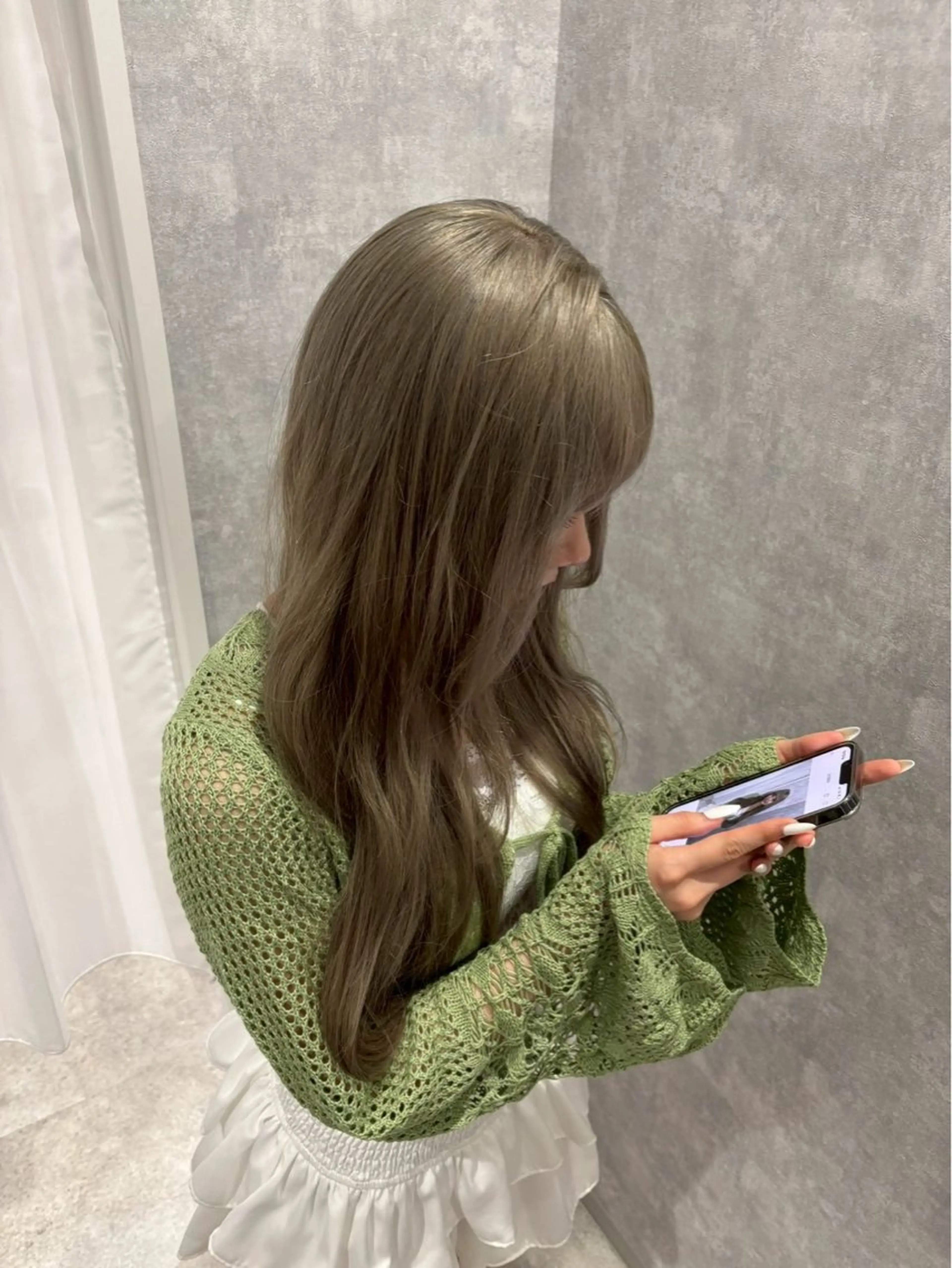 ロング カラー 紅都🫧透明感 水光カラー🫧のヘアスタイル