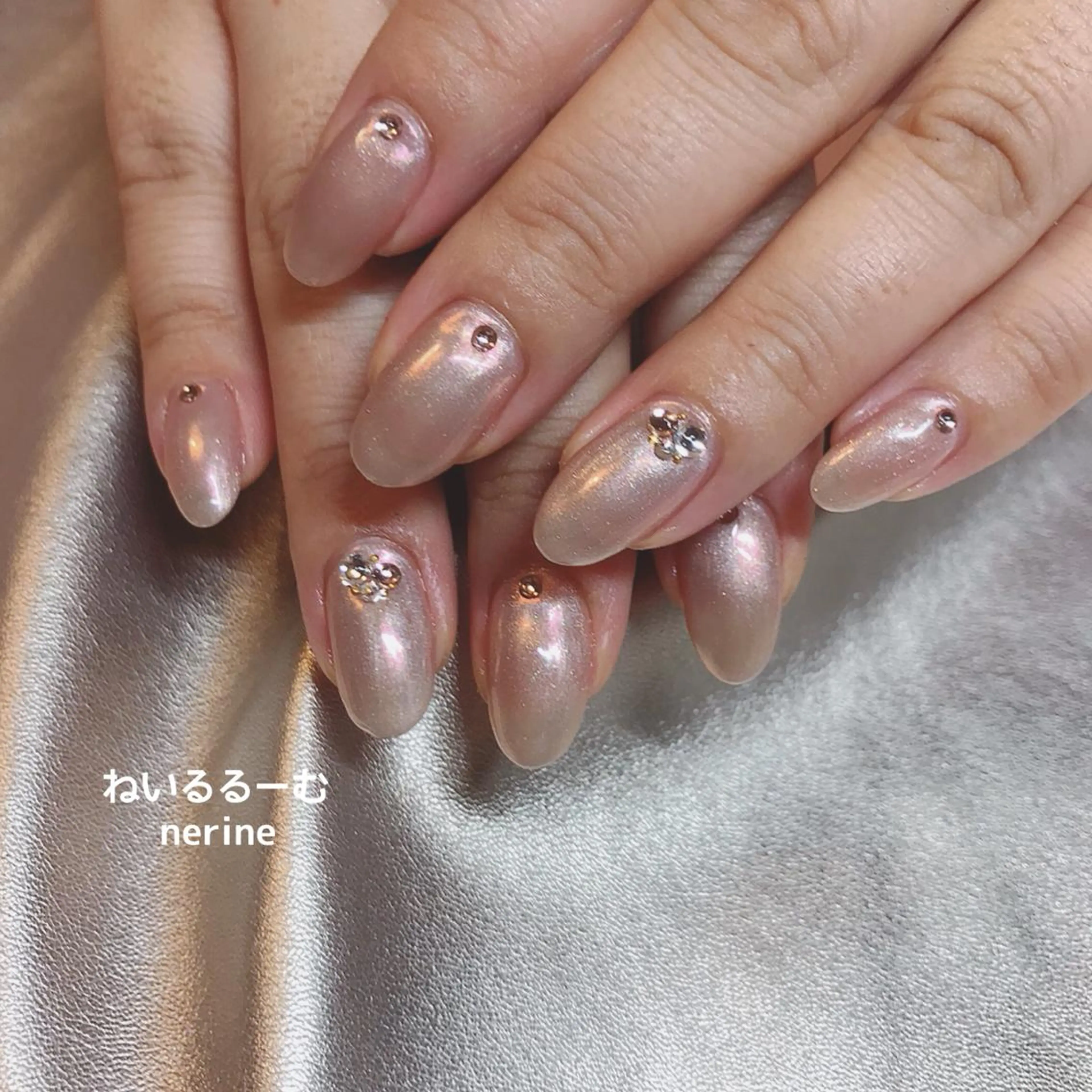 ネイル NAILST Naomiのネイルデザイン