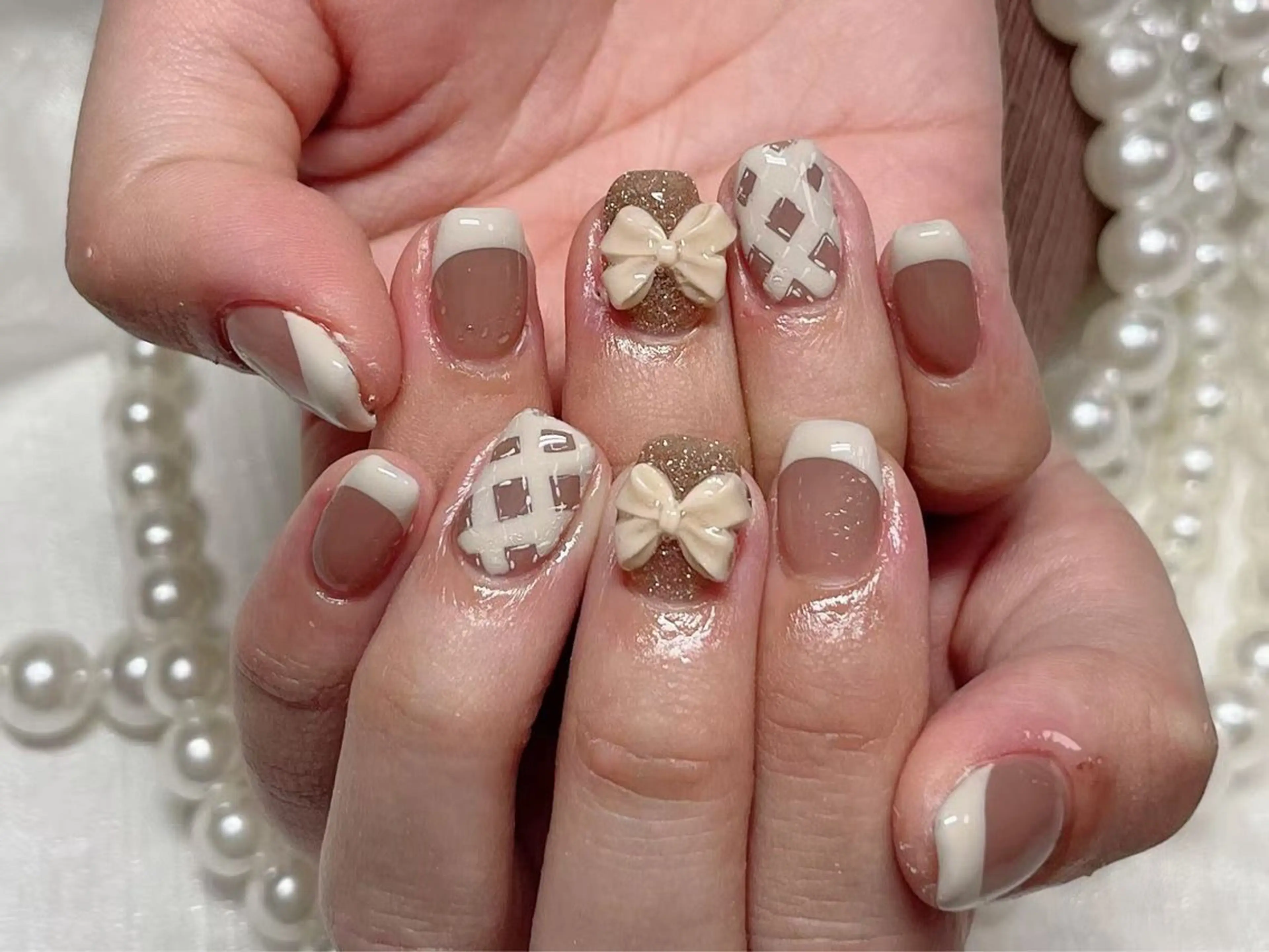 ネイル オーロラネイル 長さ出し フレンチネイル ガーリー キラキラネイル RIn 🎀のネイルデザイン