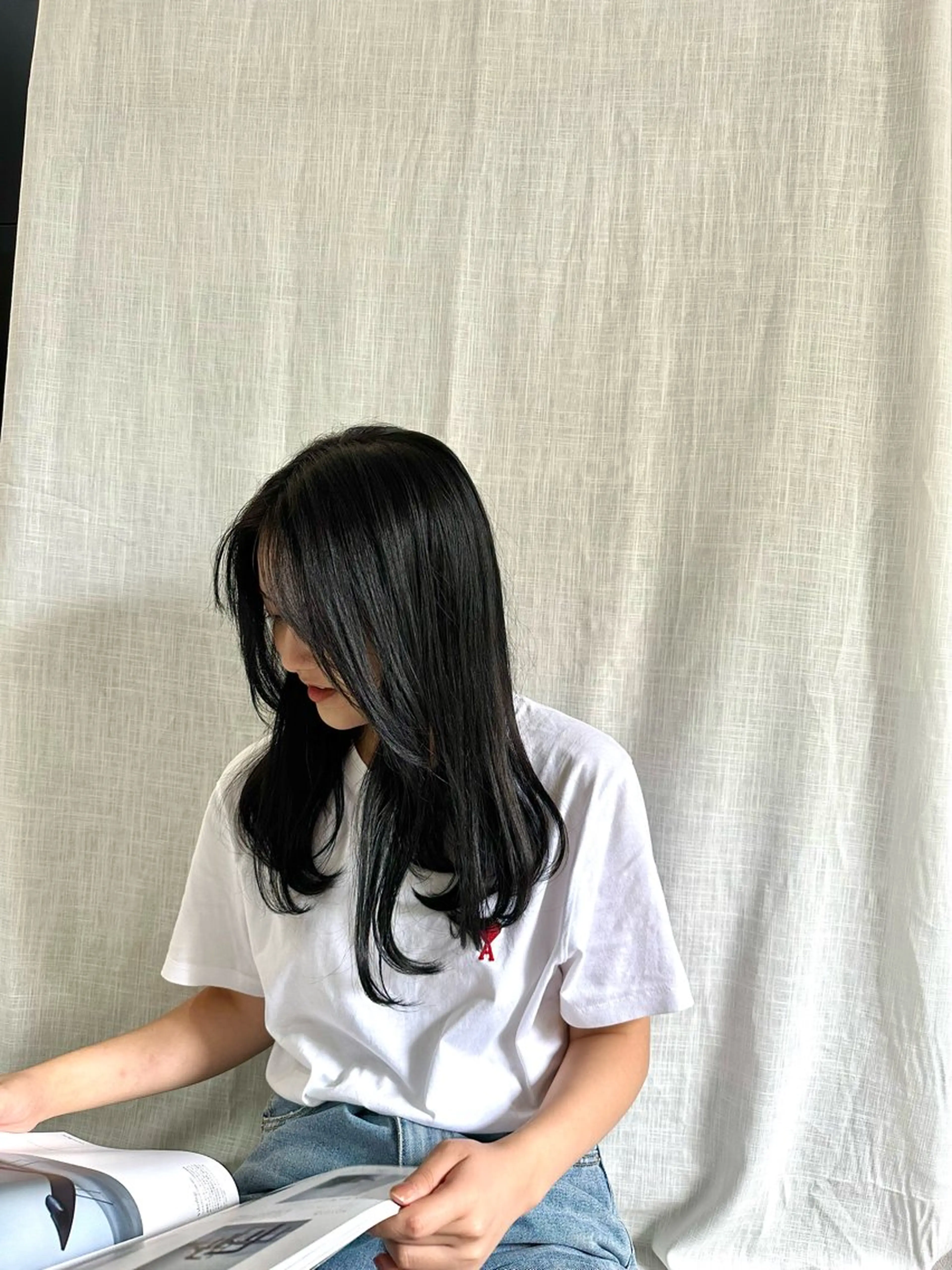 セミロング カラー Shiro RENのヘアスタイル