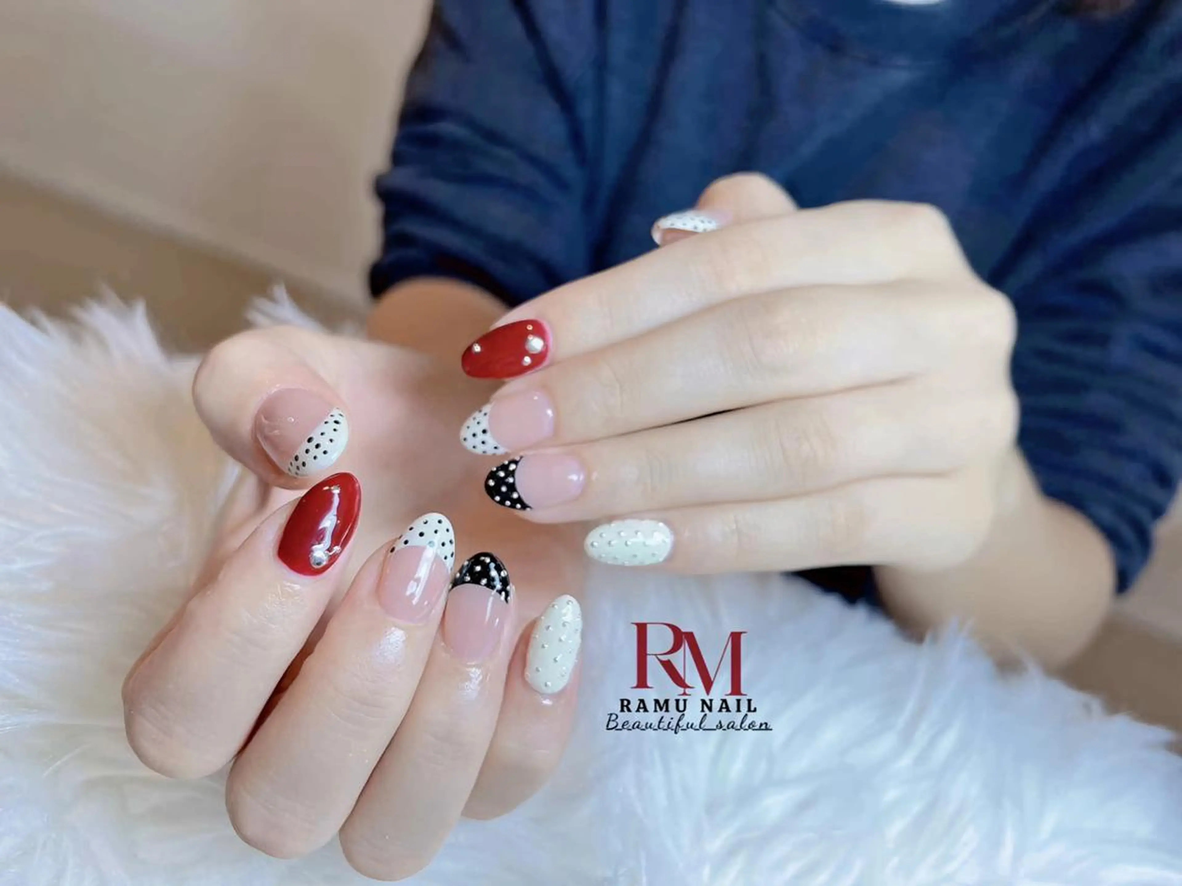 ネイル アートネイル 長さ出し グラデーション キラキラネイル マグネットネイル ハンドネイル RAMU_Nail 池袋店のネイルデザイン