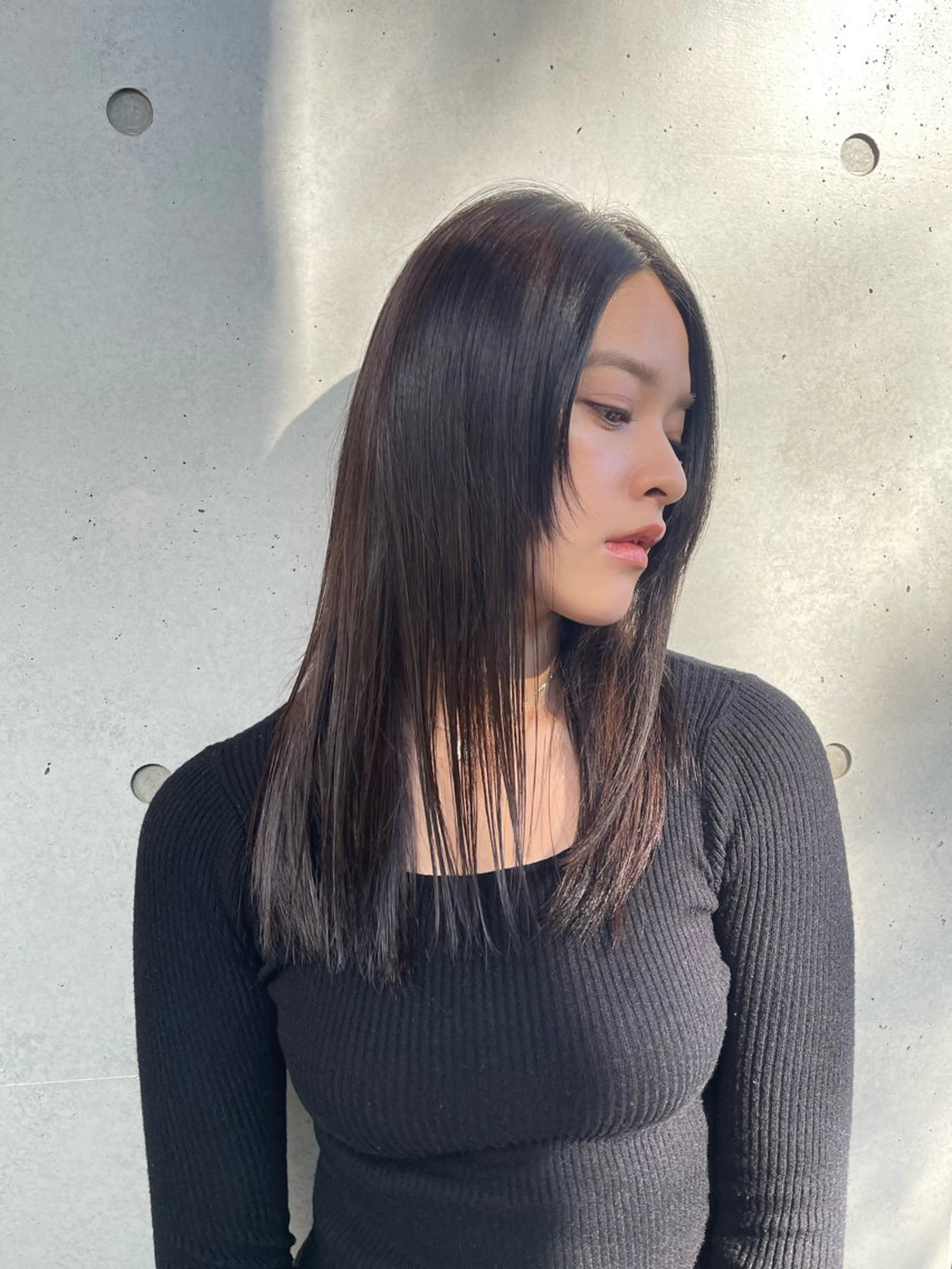 セミロング カット 縮毛矯正 アートディレクター ワダヒサノリのヘアスタイル