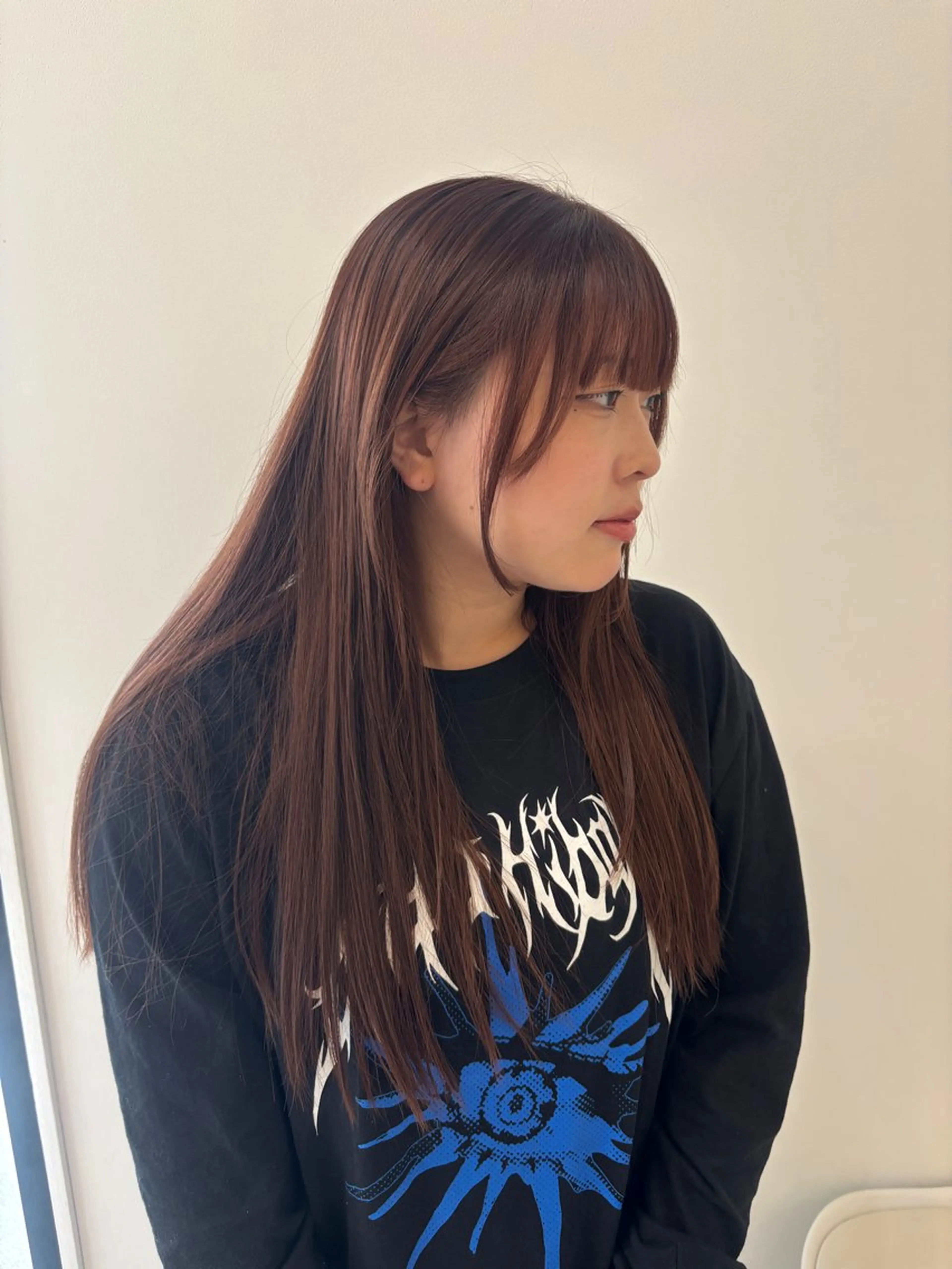 カラー ブラウンカラー ピンクカラー ヘアカラー 髙木 藍紗のヘアスタイル