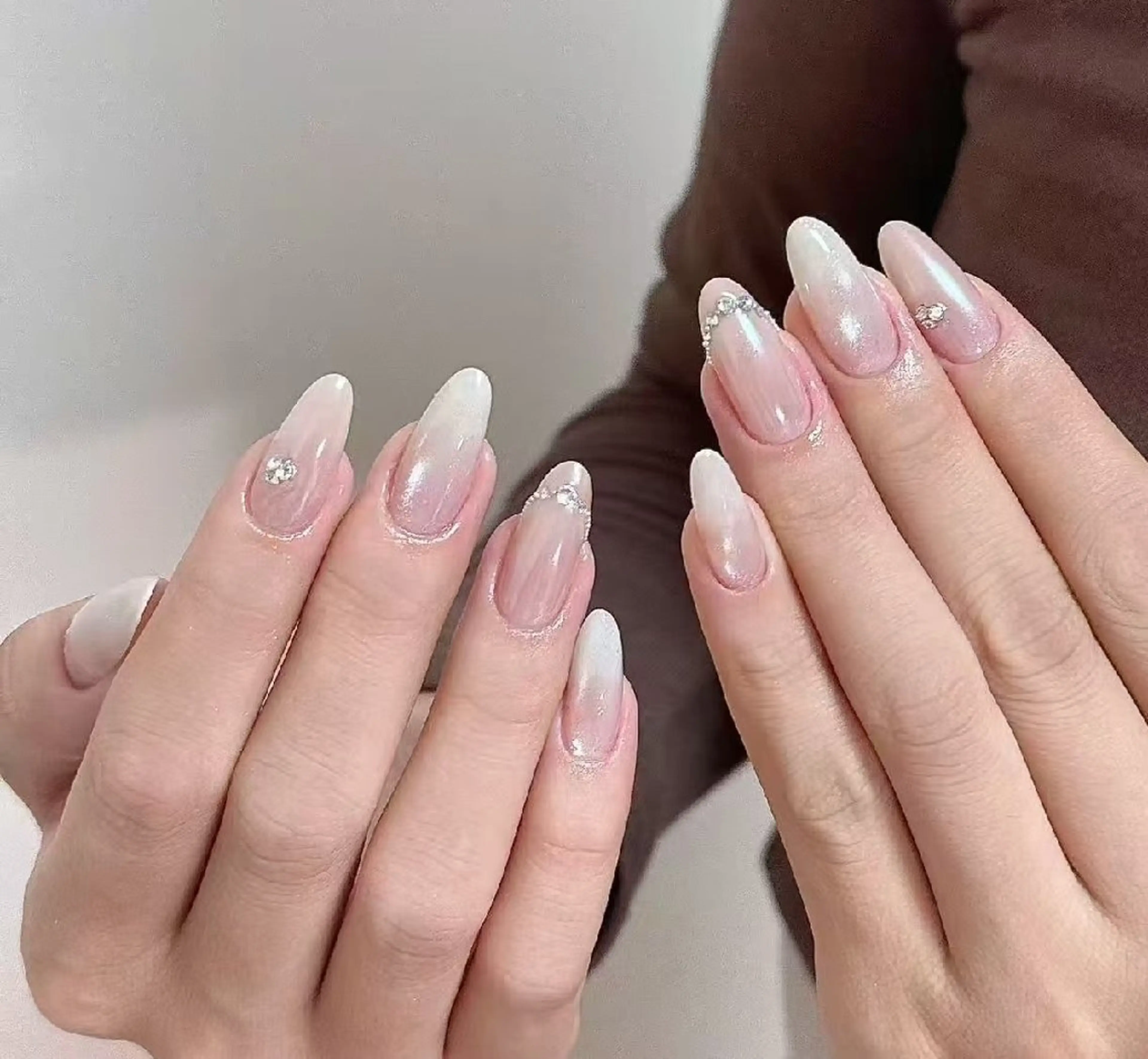 ネイル オーロラネイル フラワーネイル フットネイル フレンチネイル ジェルネイル ハンドネイル Oomiya 服部のネイルデザイン