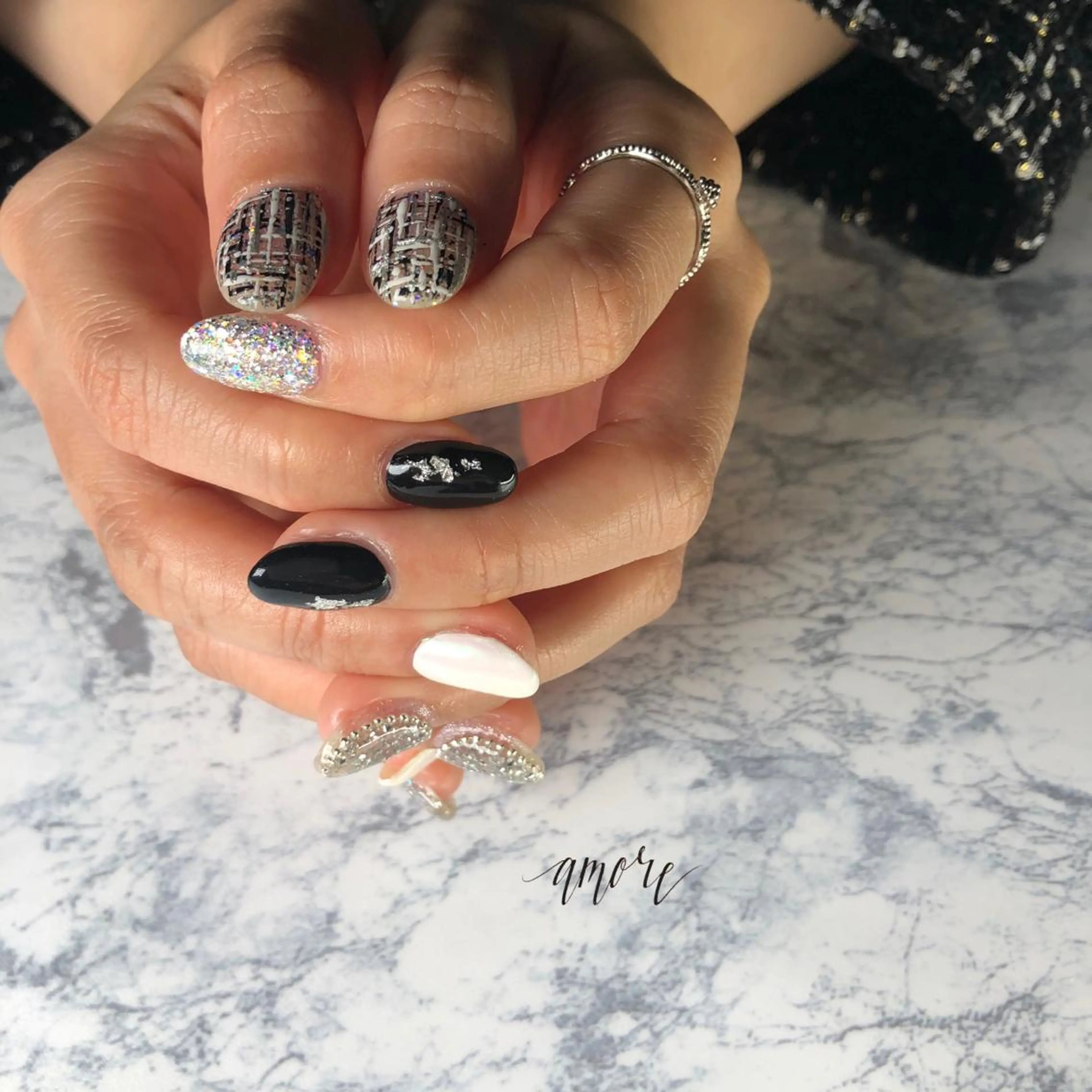 ネイル ジェルネイル 氷ネイル・うるうるネイル マグネットネイル ミラーネイル ニュアンスネイル You kyehwaのネイルデザイン