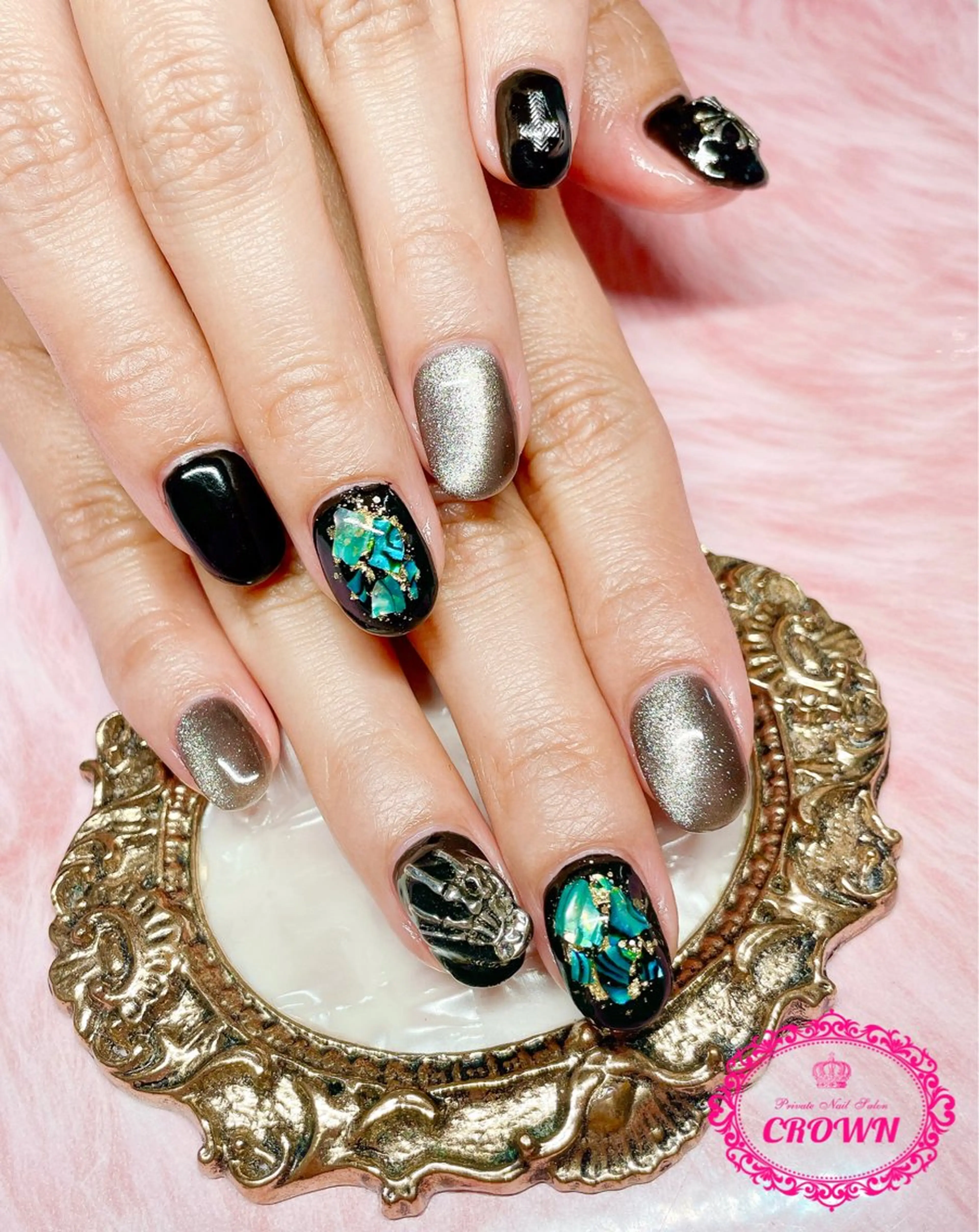 ネイル CROWN プライベートサロンのネイルデザイン