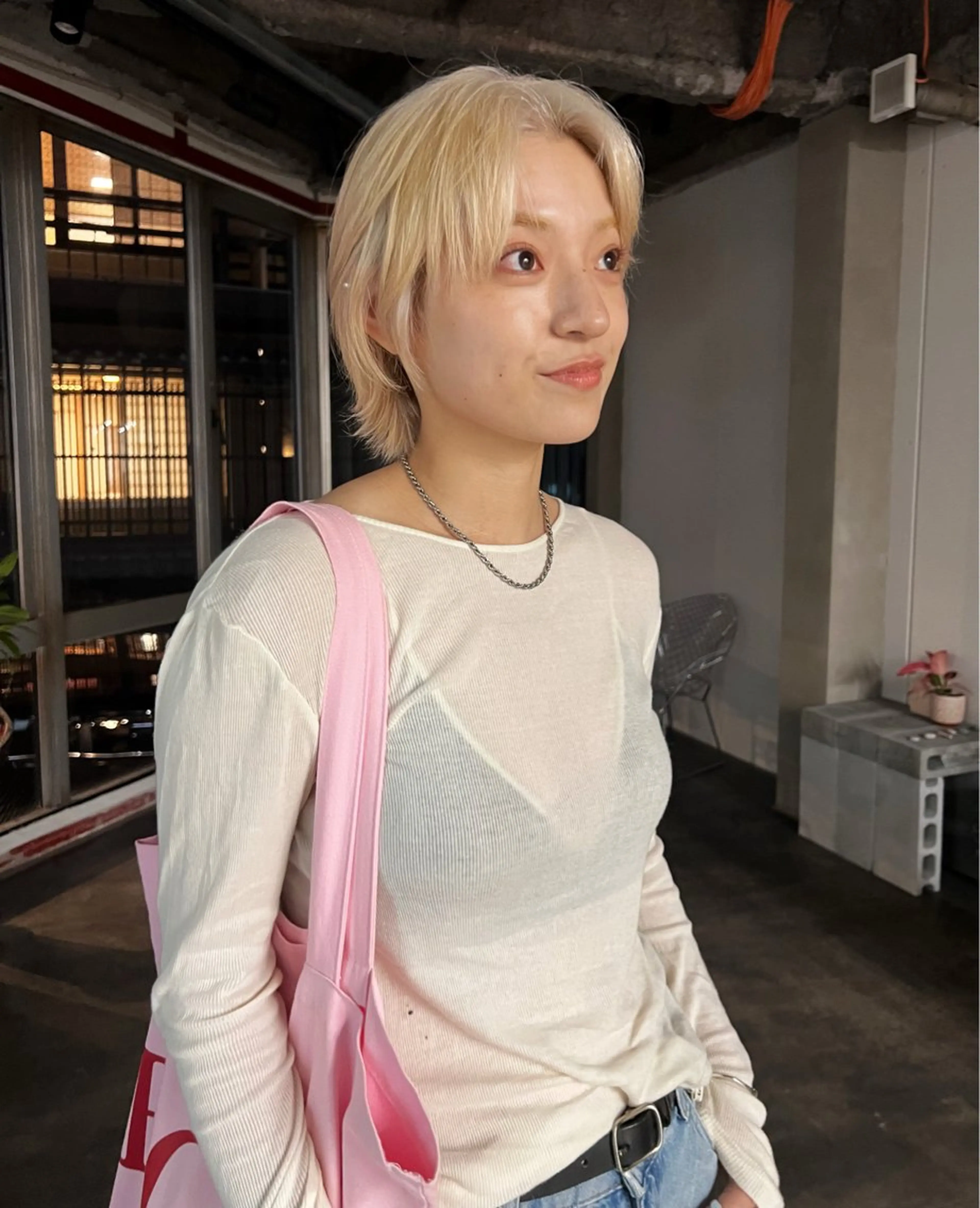 ミディアム ホリバ ユカのヘアスタイル