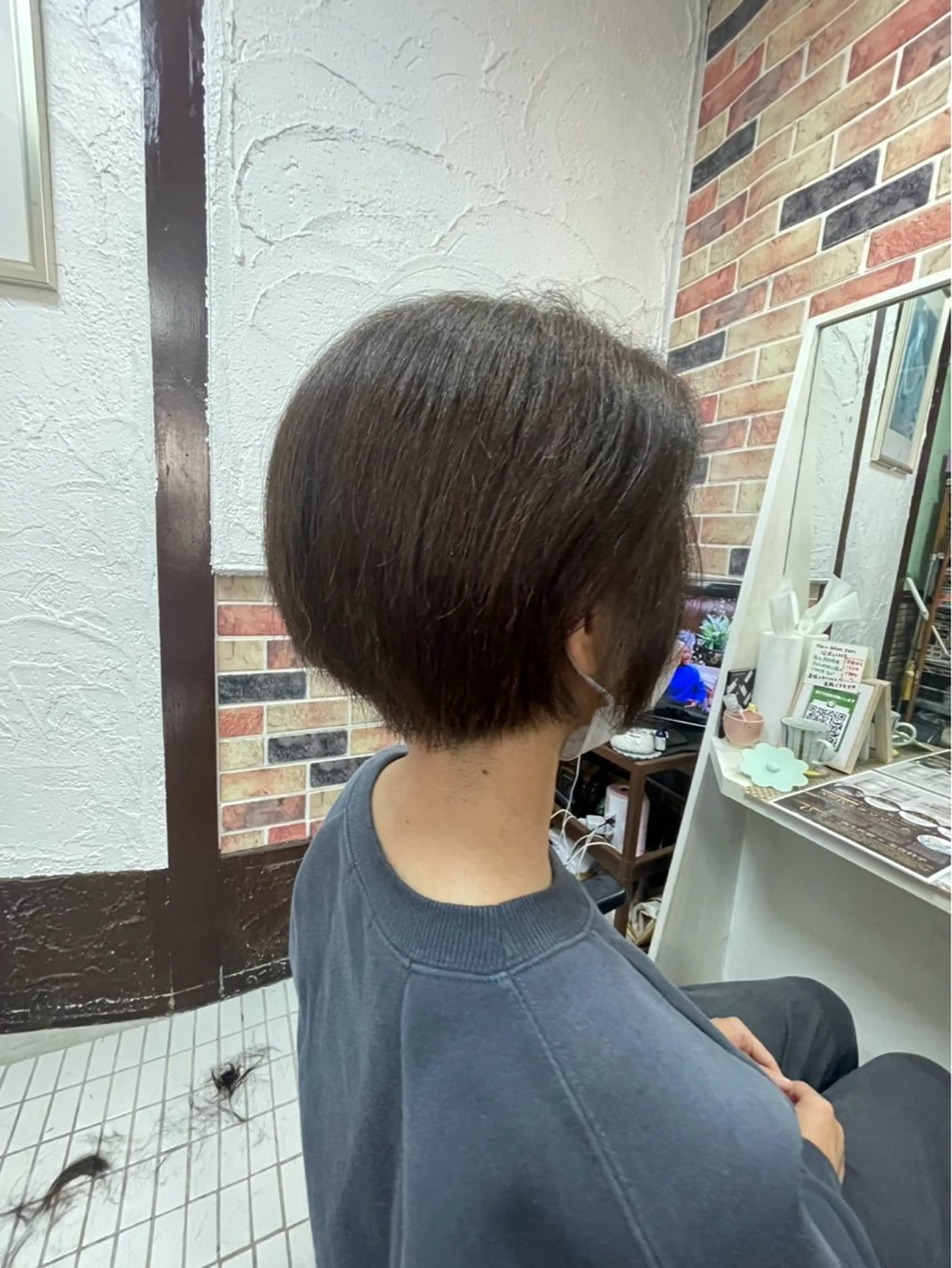 ショート カラー ヘアサロン ユリのヘアスタイル