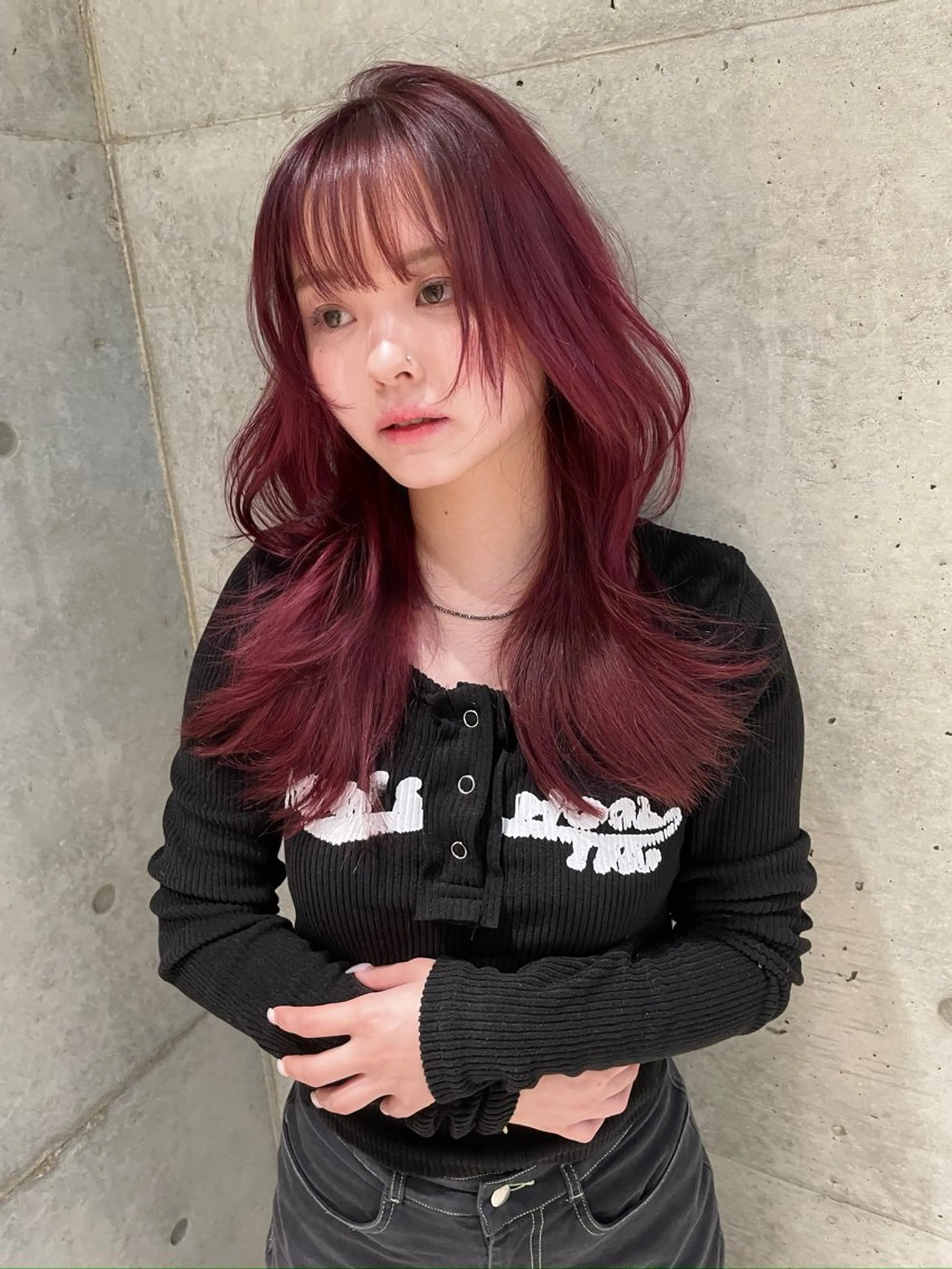 ミディアム カット ヘアカラー トリートメント karin ボブハイトーンのヘアスタイル