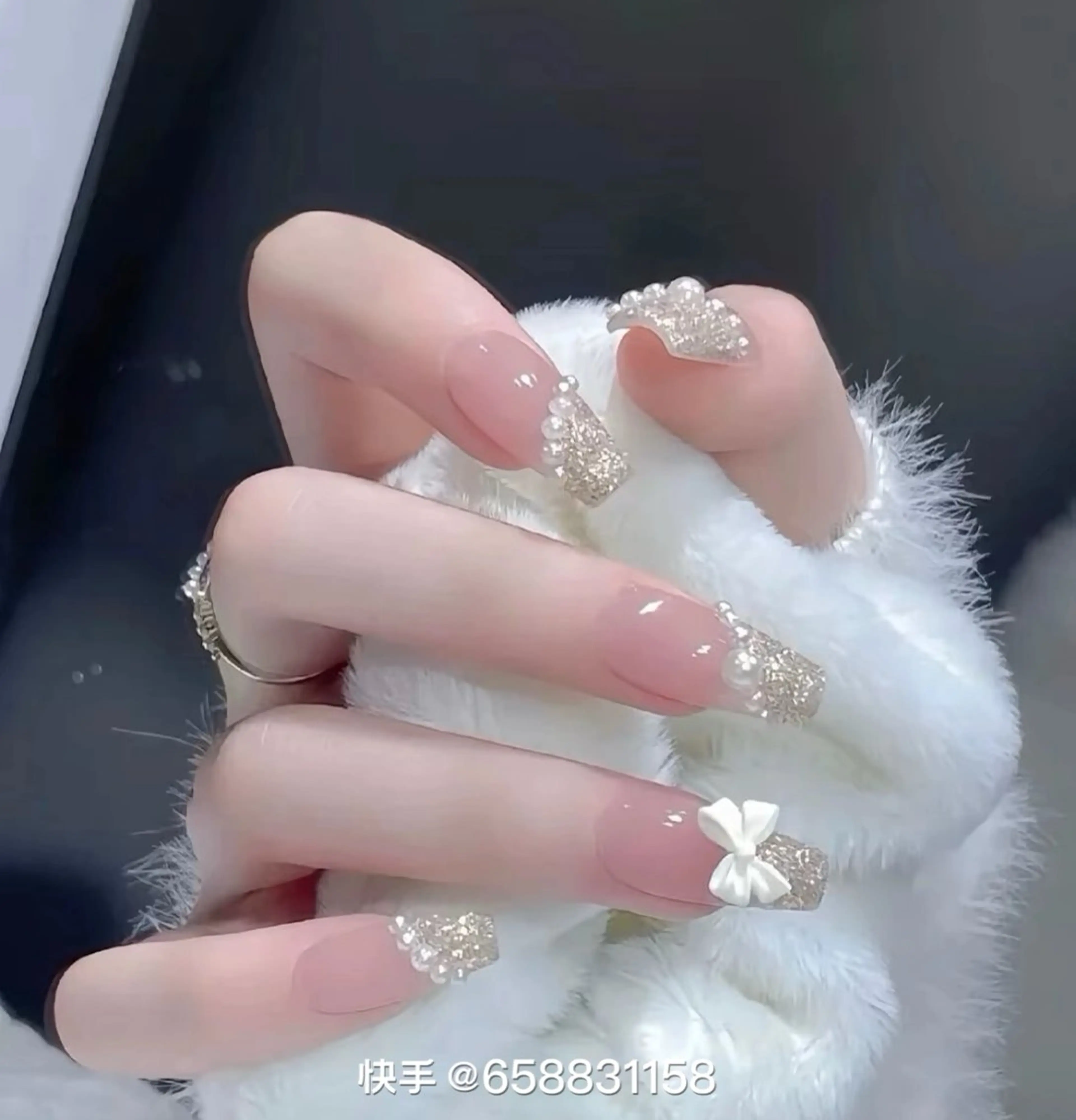 ネイル チークネイル 長さ出し フラワーネイル フレンチネイル ガーリー sun nail池袋 モデル募集のネイルデザイン