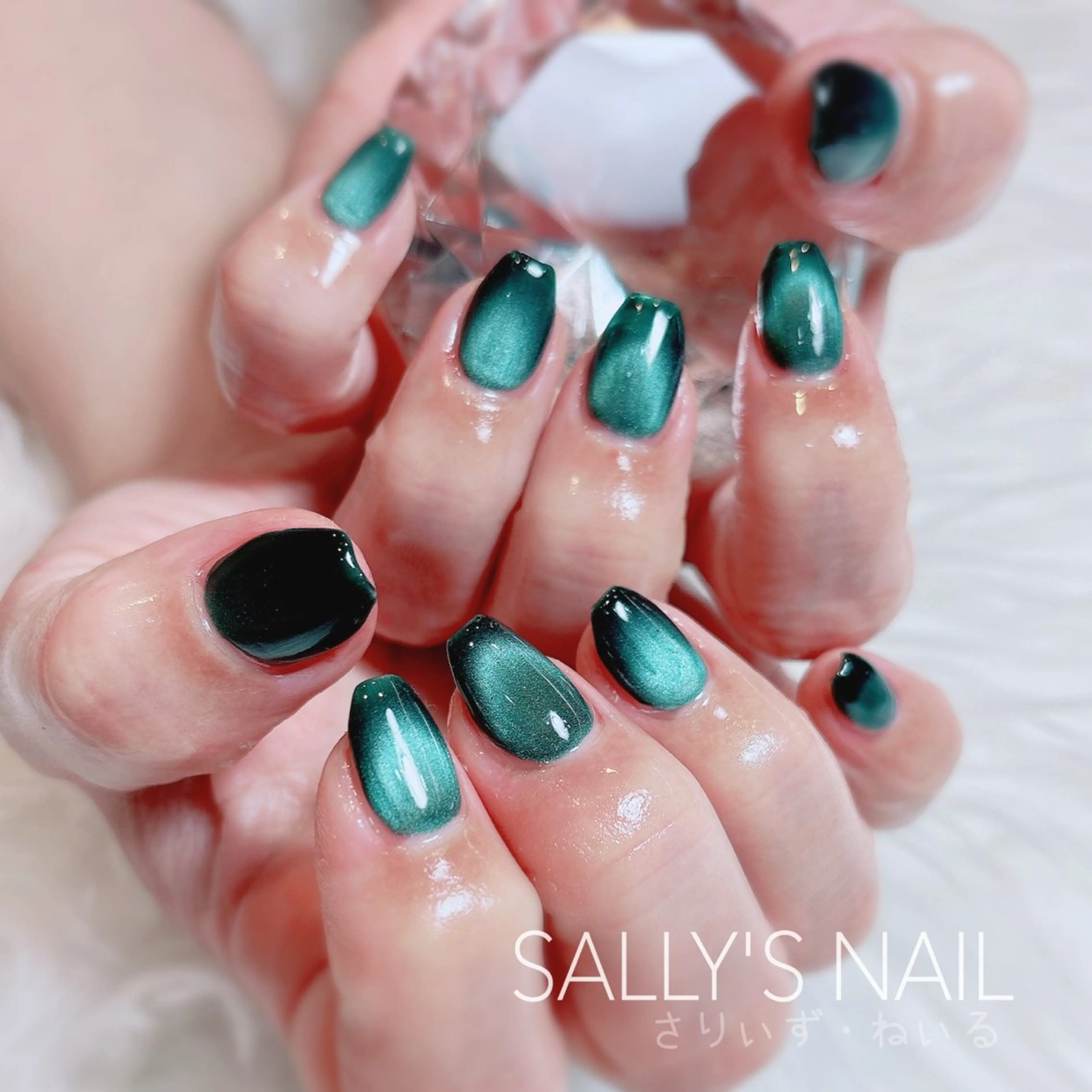 ネイル フレンチネイル グリーン マグネットネイル マグネットフレンチ 野村 リサのネイルデザイン