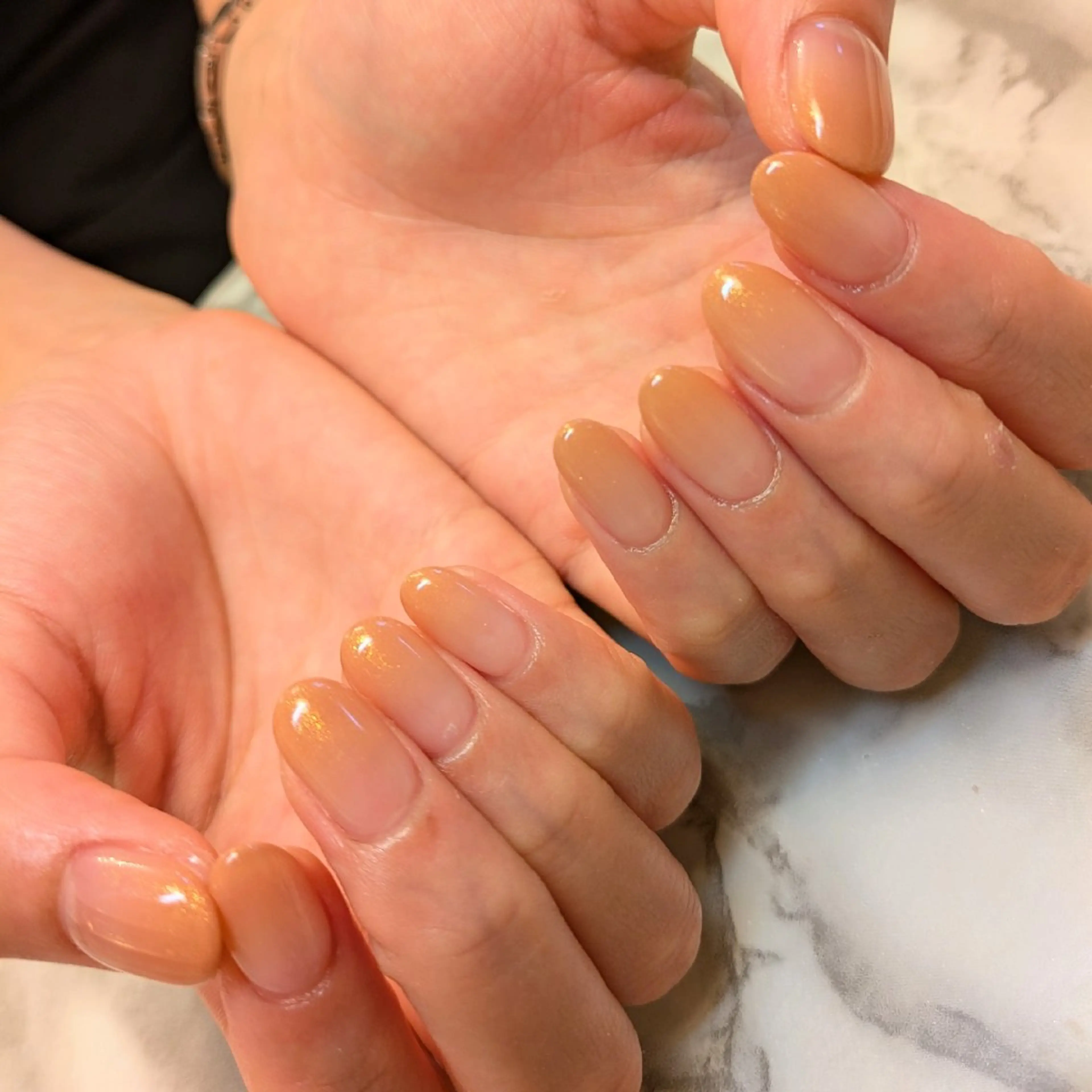 ネイル グラデーション ジェヌインネイル 河内のネイルデザイン