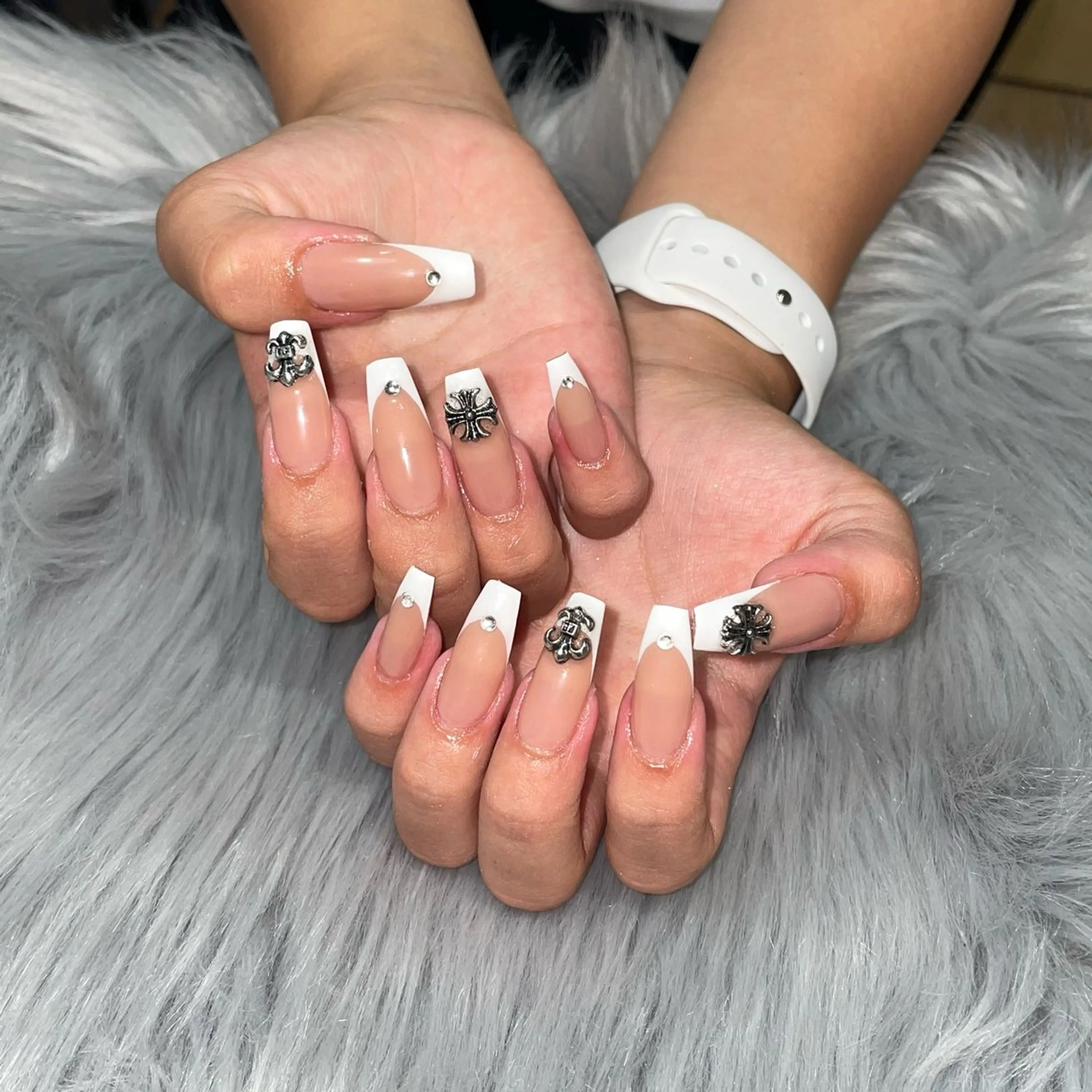 ネイル 長さ出し ラメ(グリッター) ハンドネイル RICO Nail パーツつけ放題🌈のネイルデザイン
