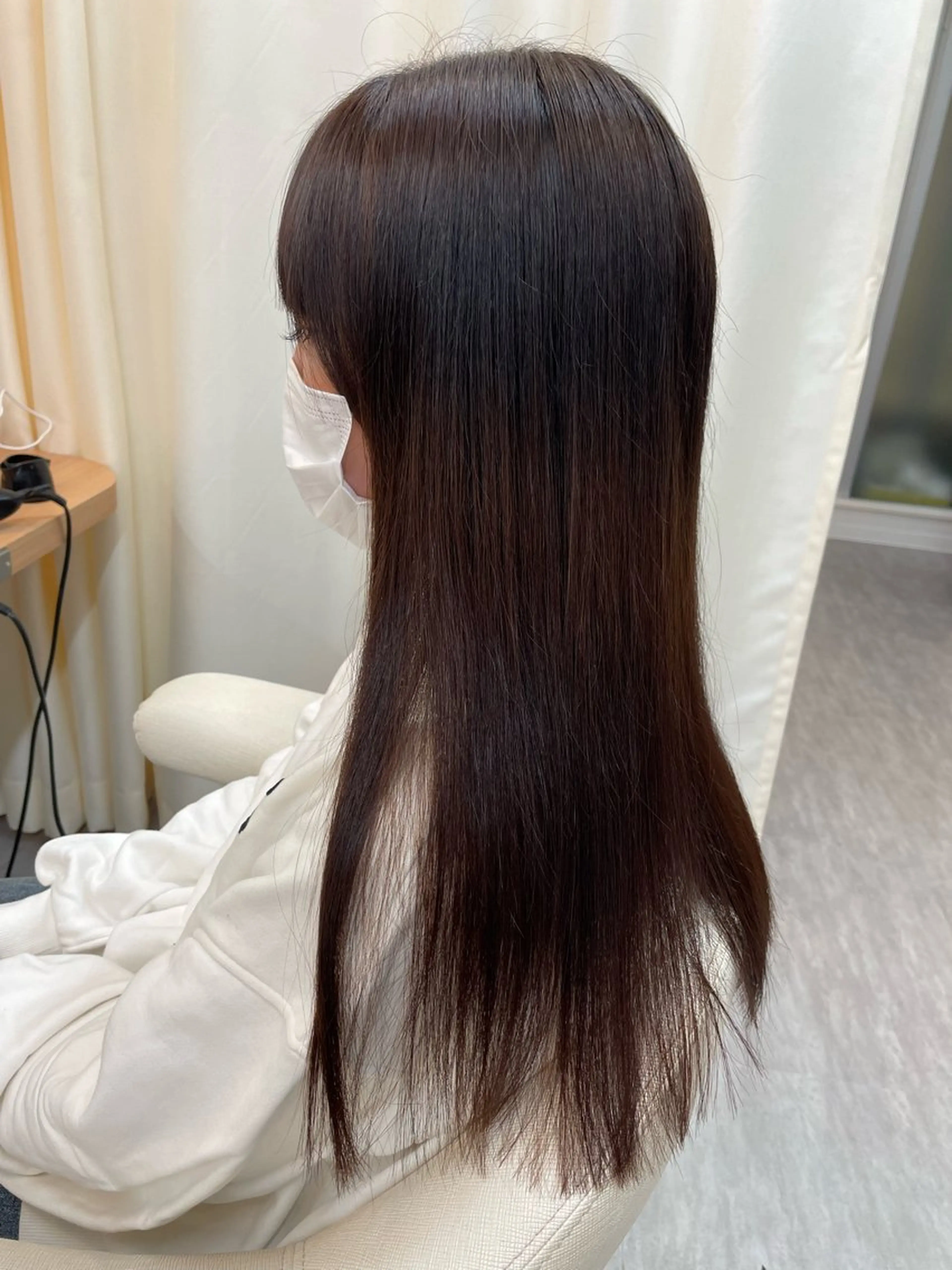 ロング 酸性ストレート カット 縮毛矯正 柏田 かりんのヘアスタイル