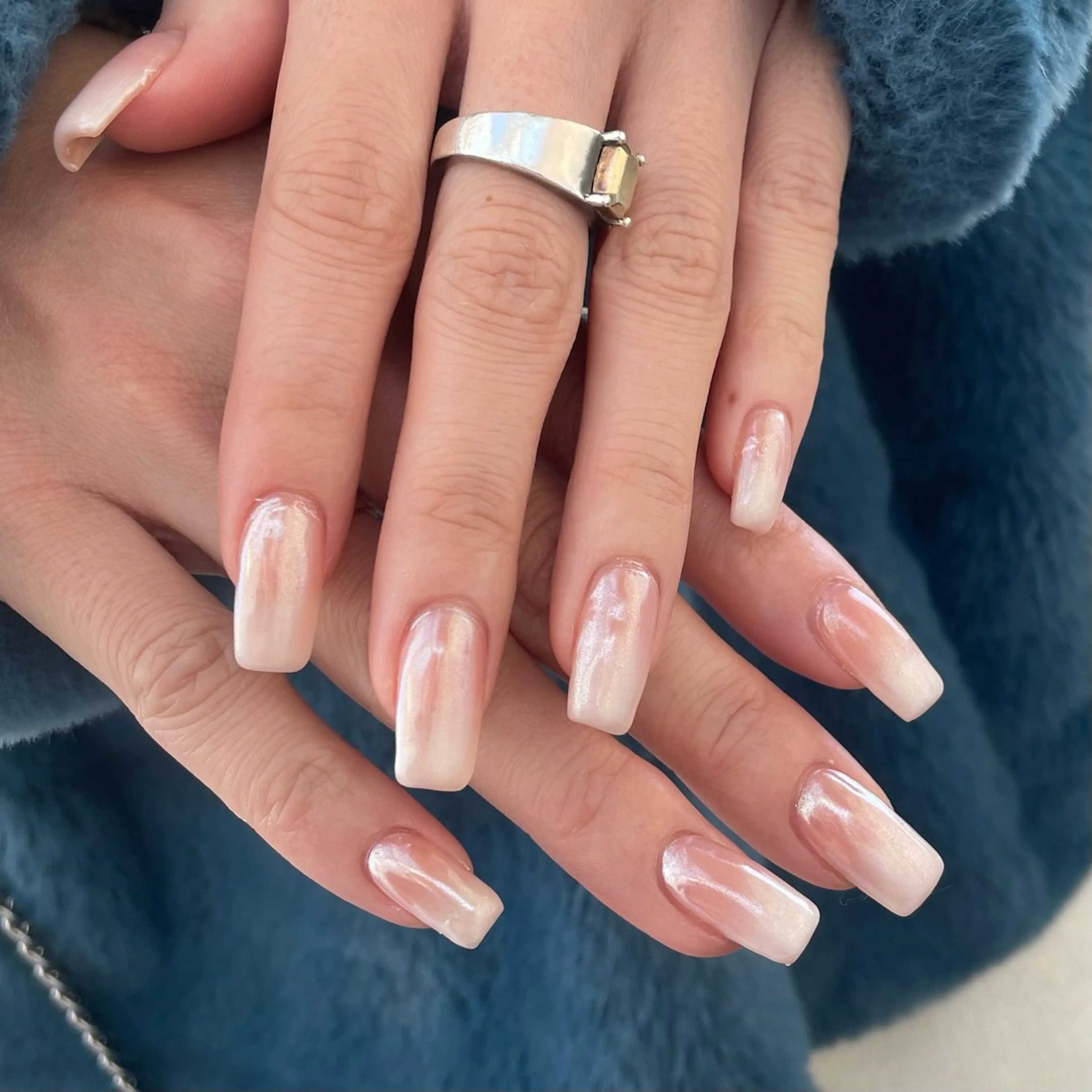 ネイル オーロラネイル ハンドネイル Nail ヌシん家 AKANEのネイルデザイン