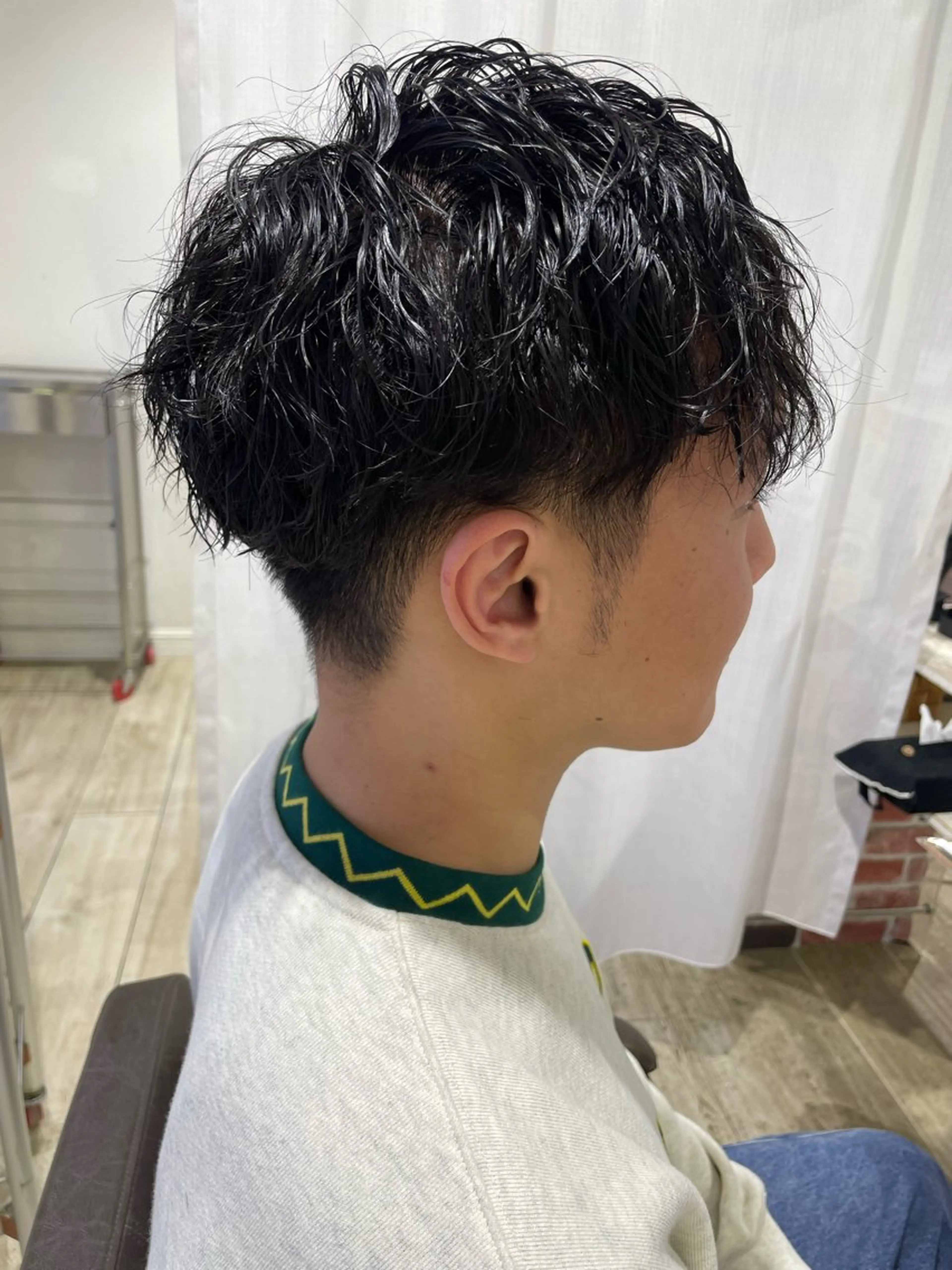 パーマ メンズ 兼松 美香のヘアスタイル