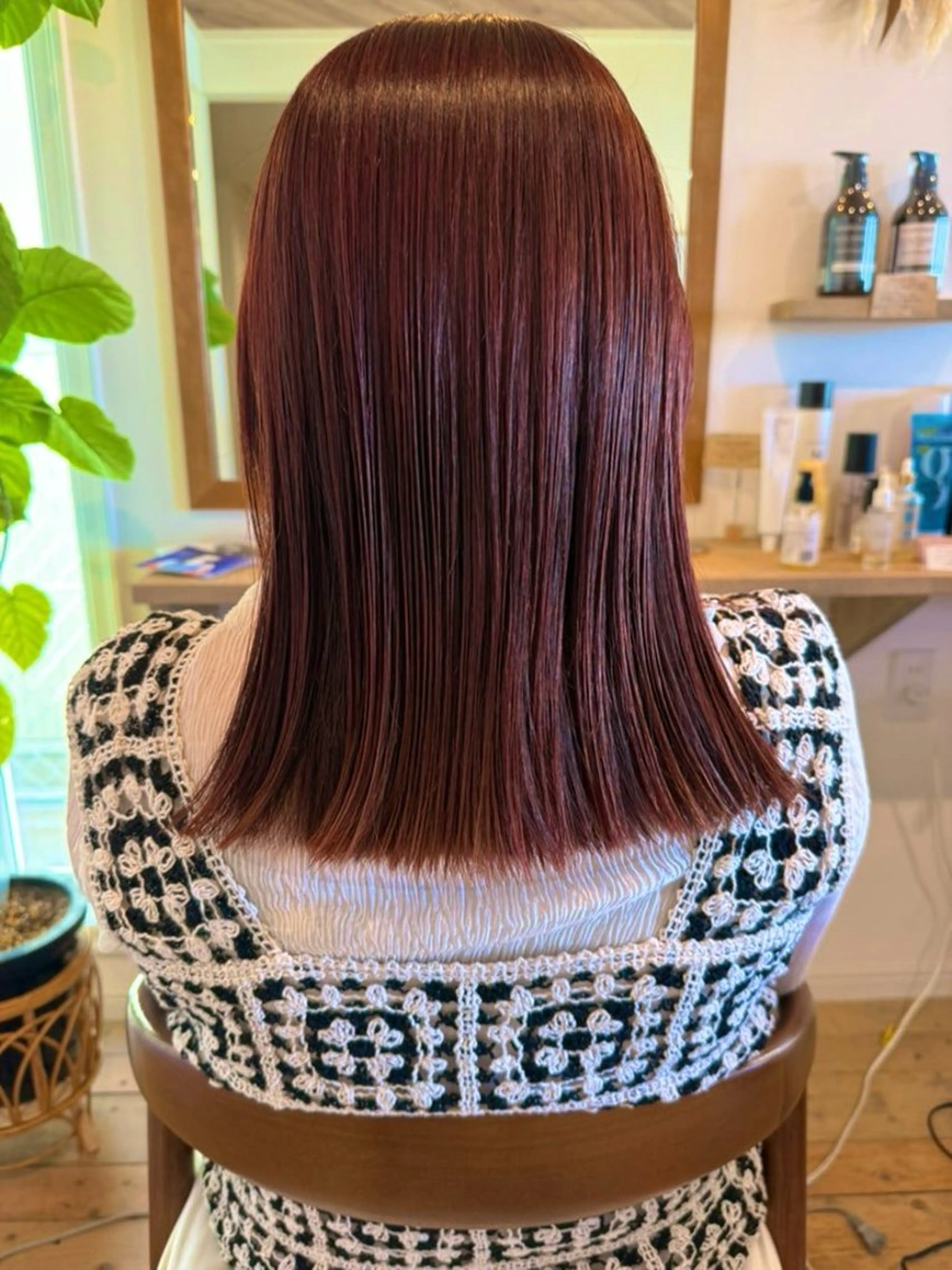 ミディアム 須藤 さやかのヘアスタイル