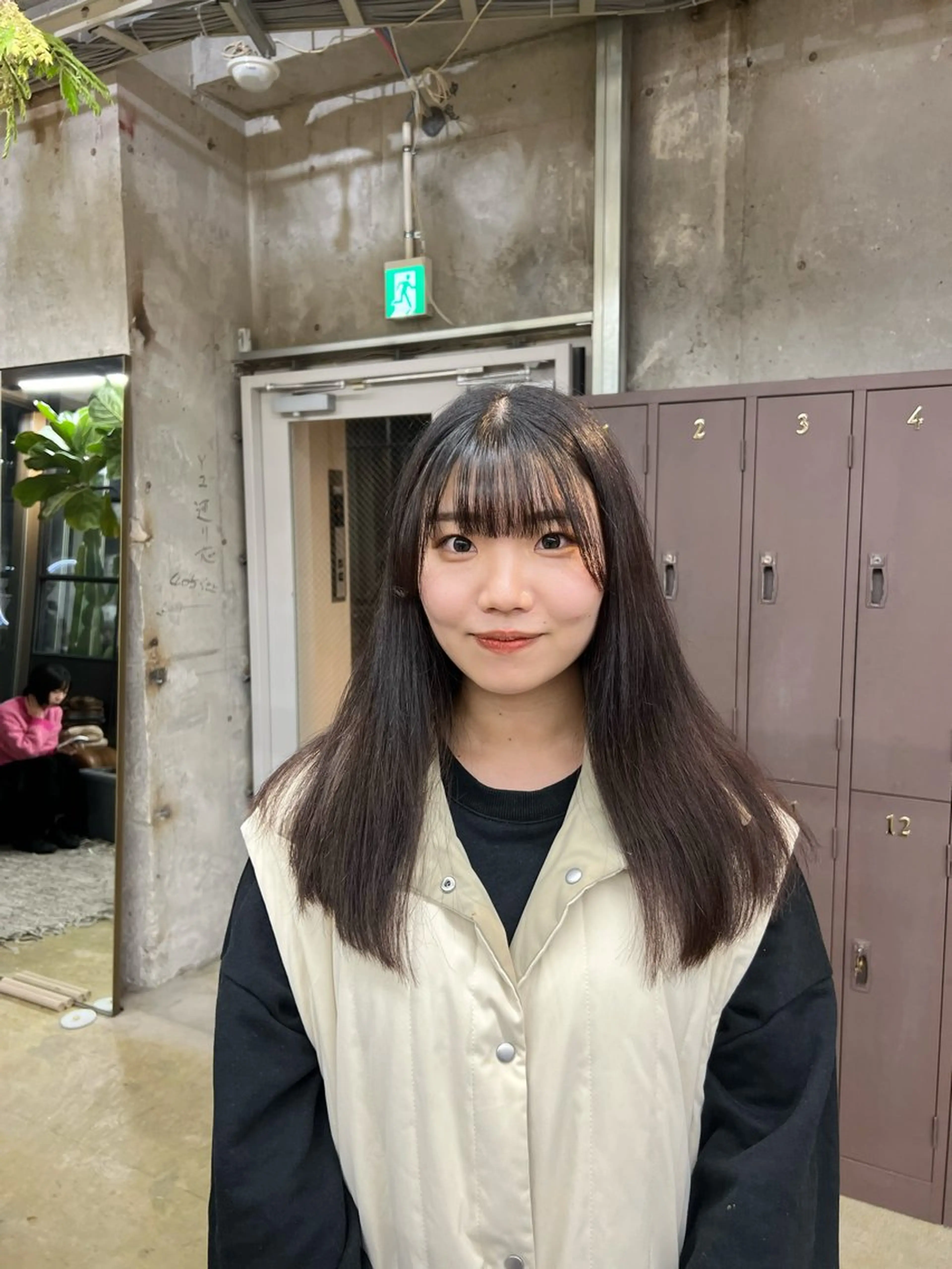 ロング azumi/ボブ/暖 色/オリーブ/縮毛のヘアスタイル