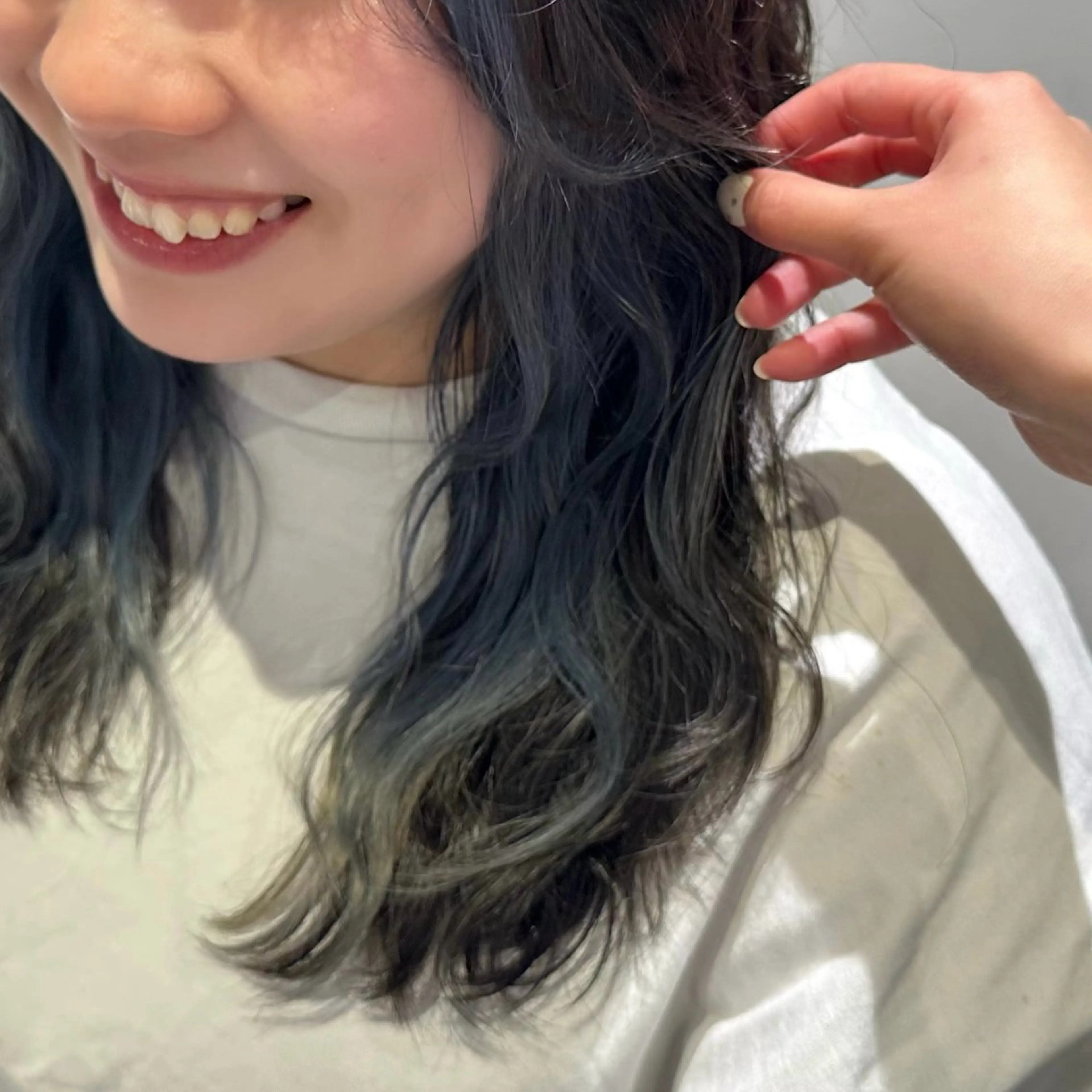 ロング カラー ブルーカラー インナーカラー ヘアカラー MIRUKA/ 暖色カラー/ベージュのヘアスタイル