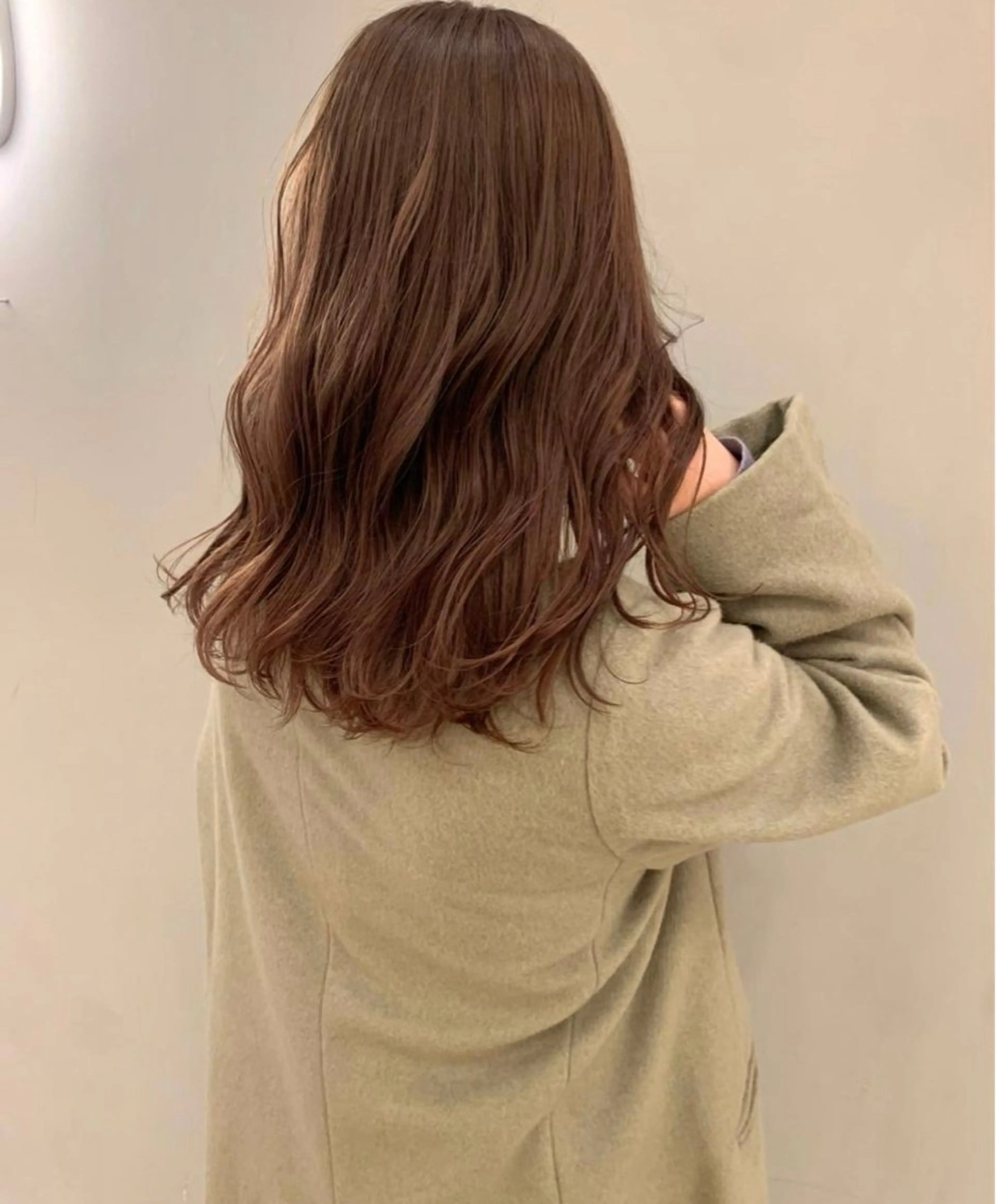 セミロング カラー 長谷川 将斗のヘアスタイル