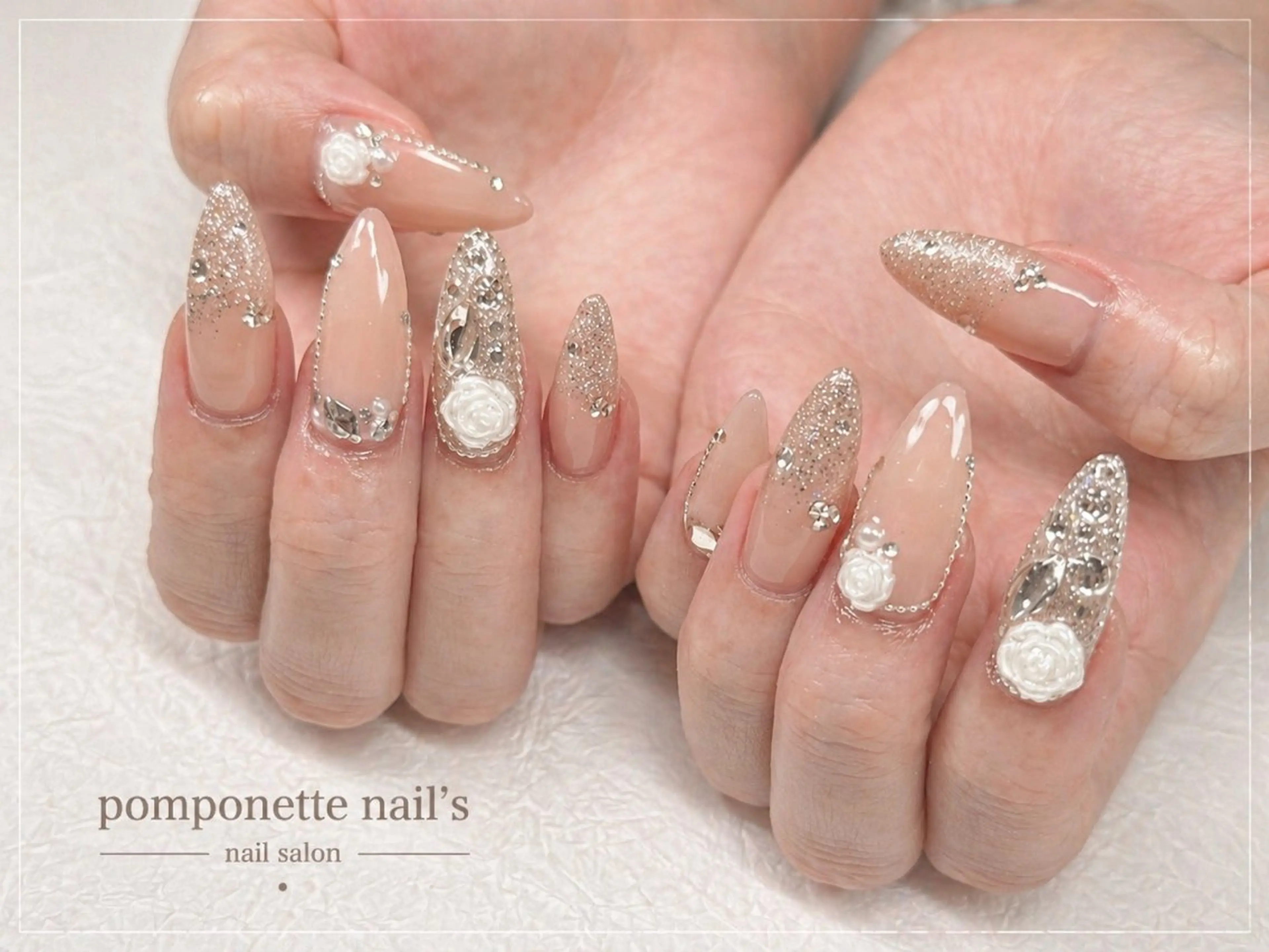 ネイル 成人式 フラッシュネイル ガーリー キラキラネイル 韓国ネイル nailist yuiのネイルデザイン