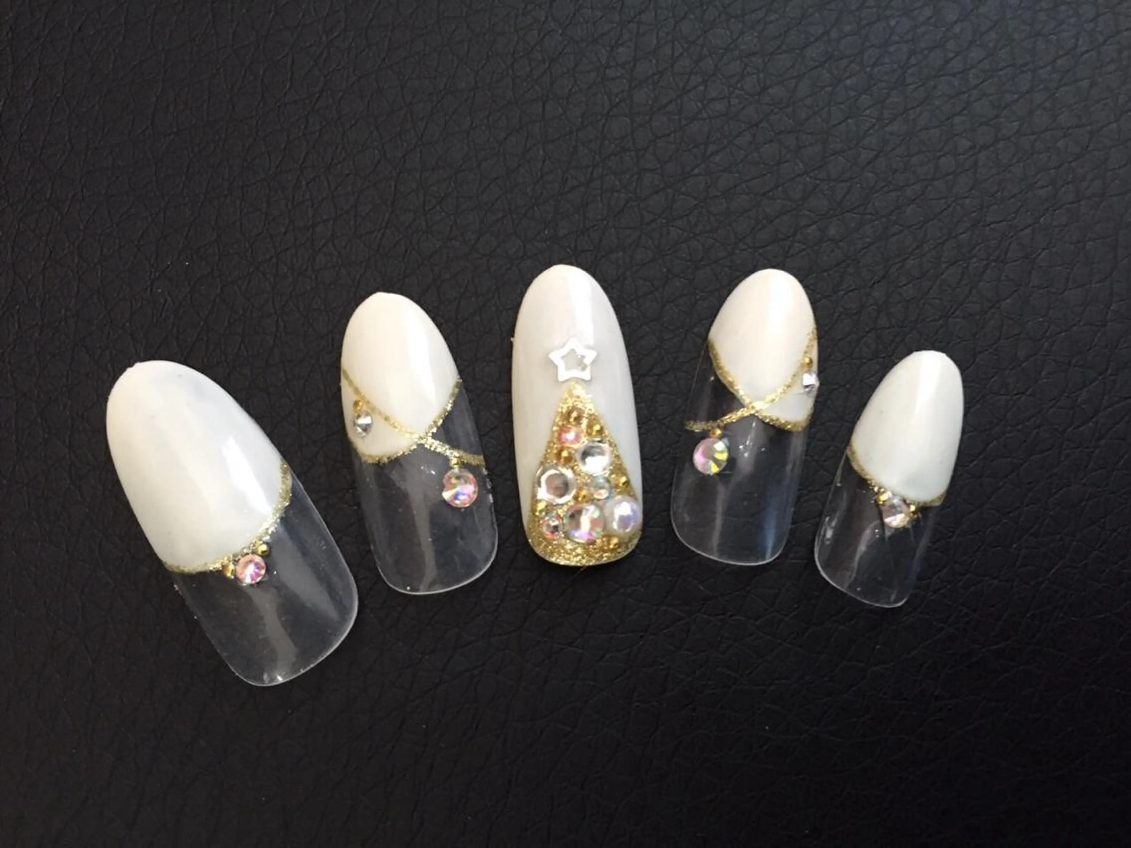 ネイル 冬ネイル クリスマス トータルビューティー CQのネイルデザイン