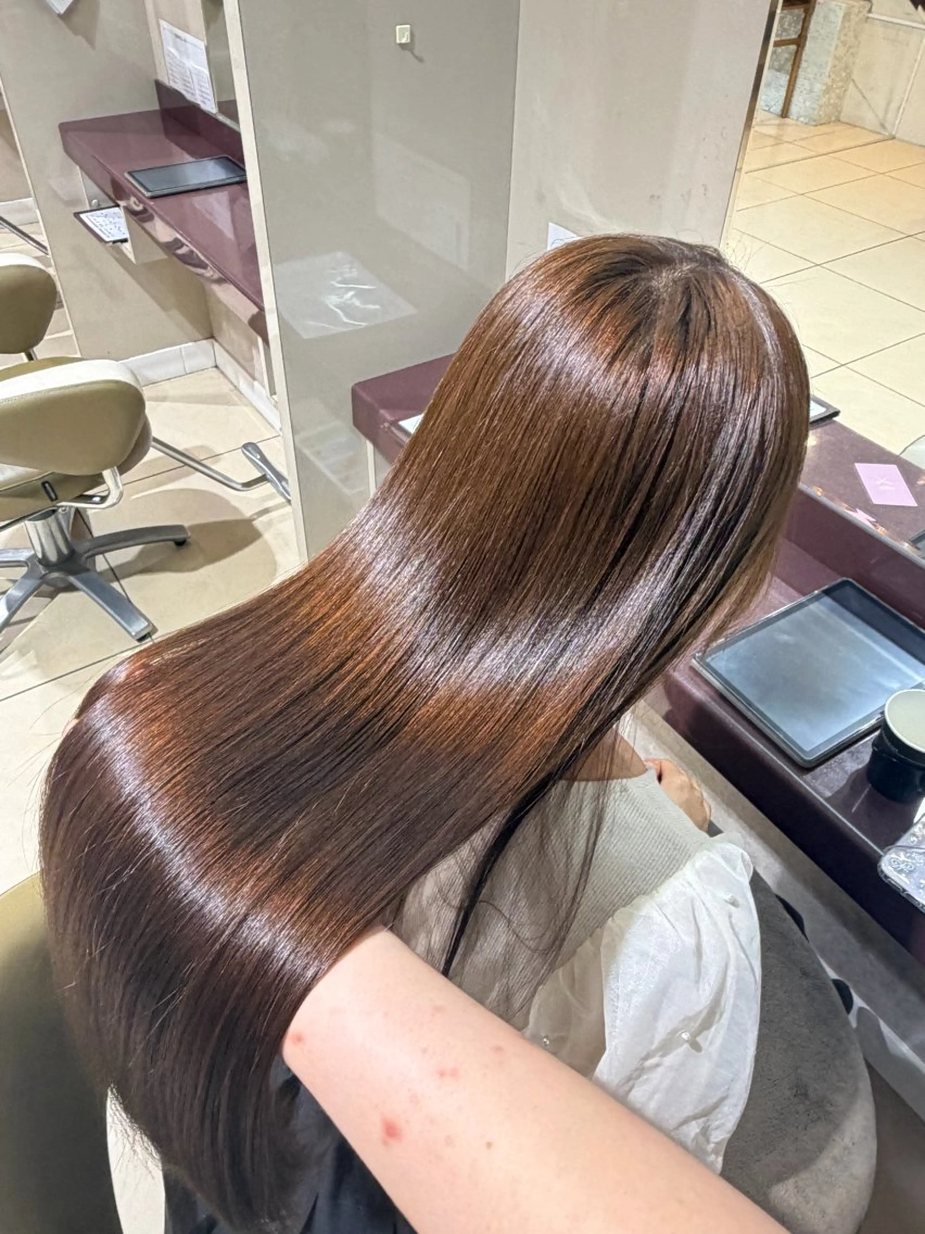 カラー ヘアカラー 川本 桃華のヘアスタイル