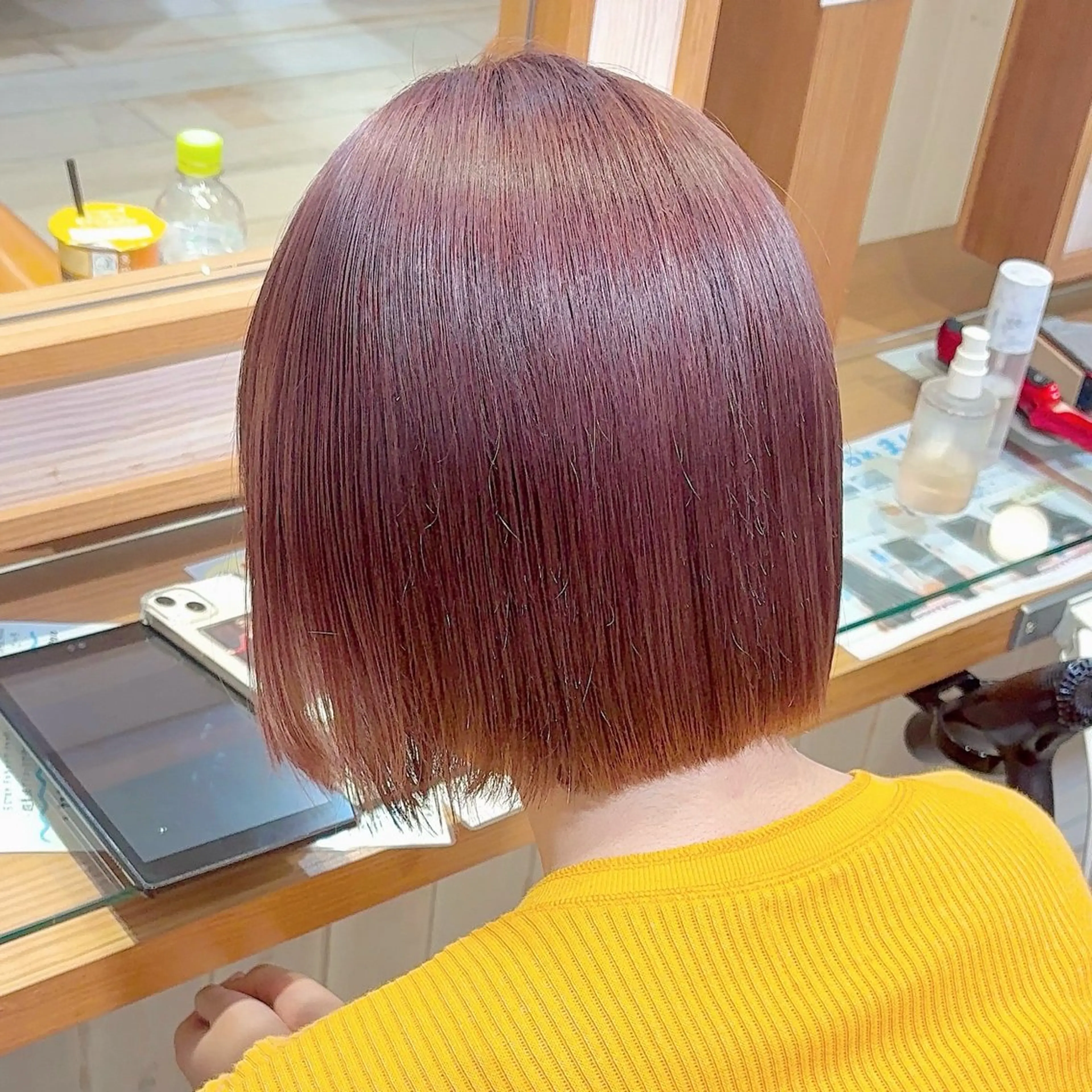ショート カラー ベージュカラー ブリーチ ピンクカラー ピンクベージュ ヘアカラー 🌸小島友梨香🌸 ブリーチカラーのヘアスタイル
