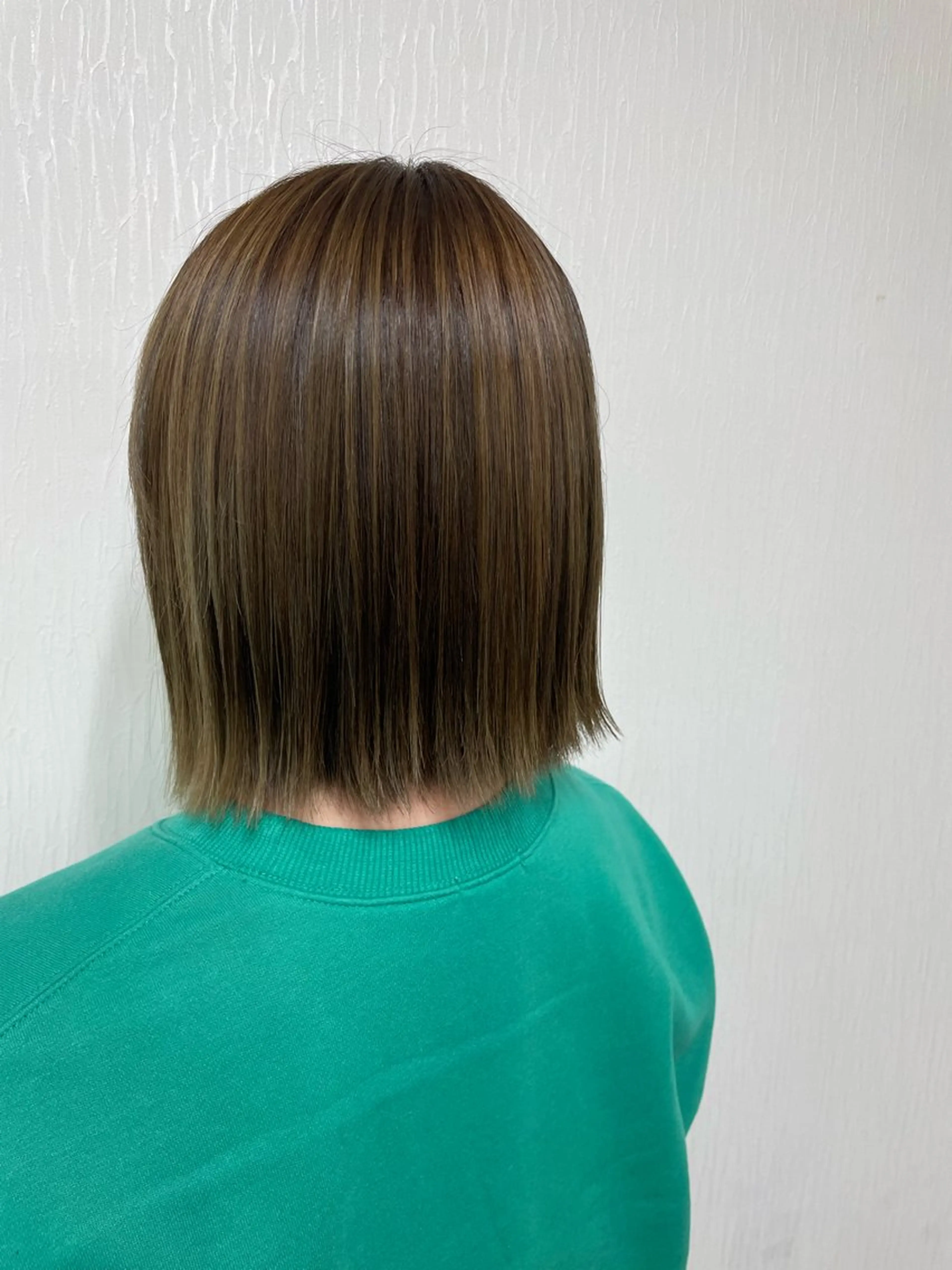 ミディアム カラー 𝐒𝐇𝐔𝐑𝐈 🦋艶カラー🦋のヘアスタイル