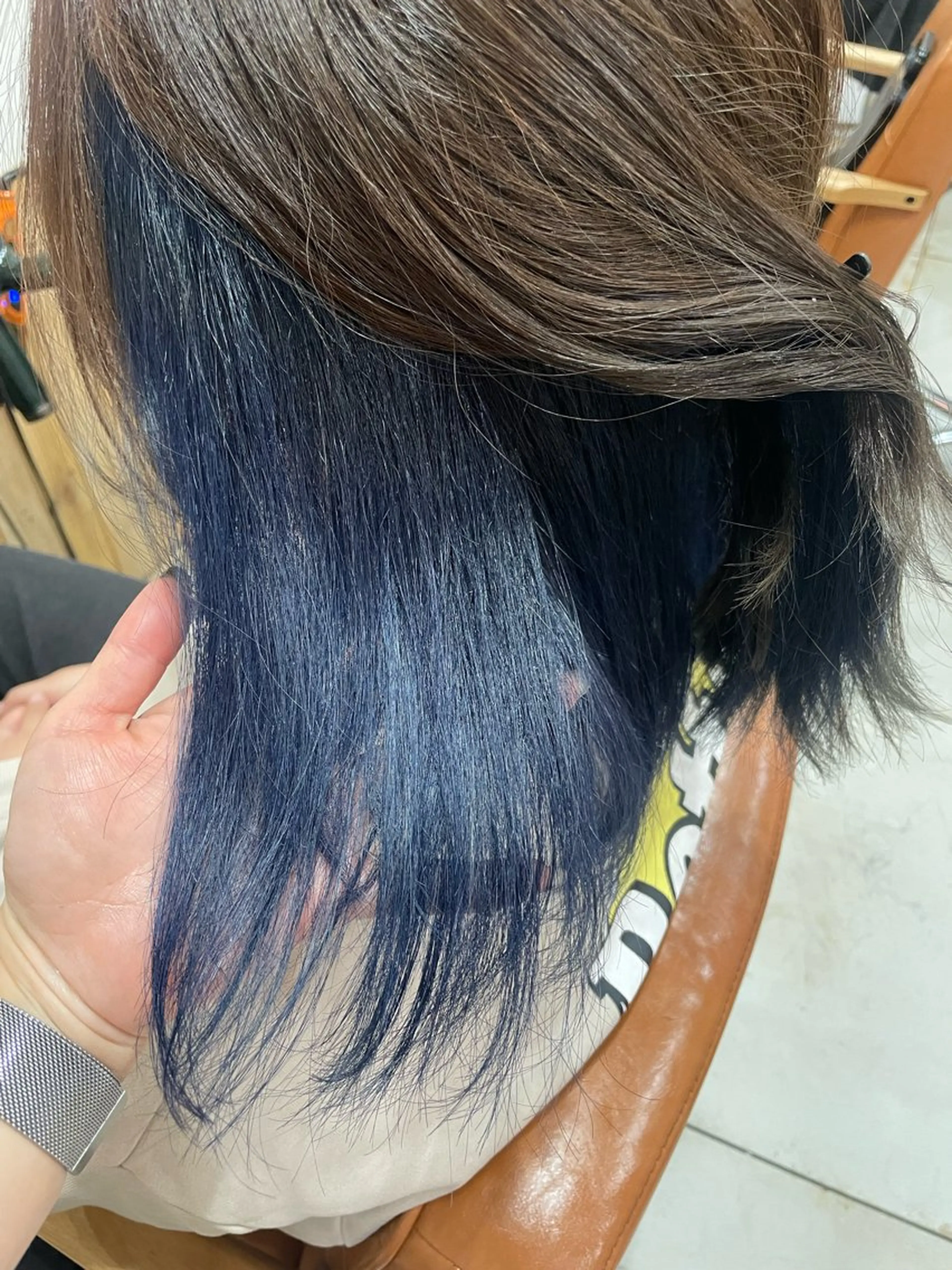 ミディアム カラー ヘアカラー Kana .のヘアスタイル