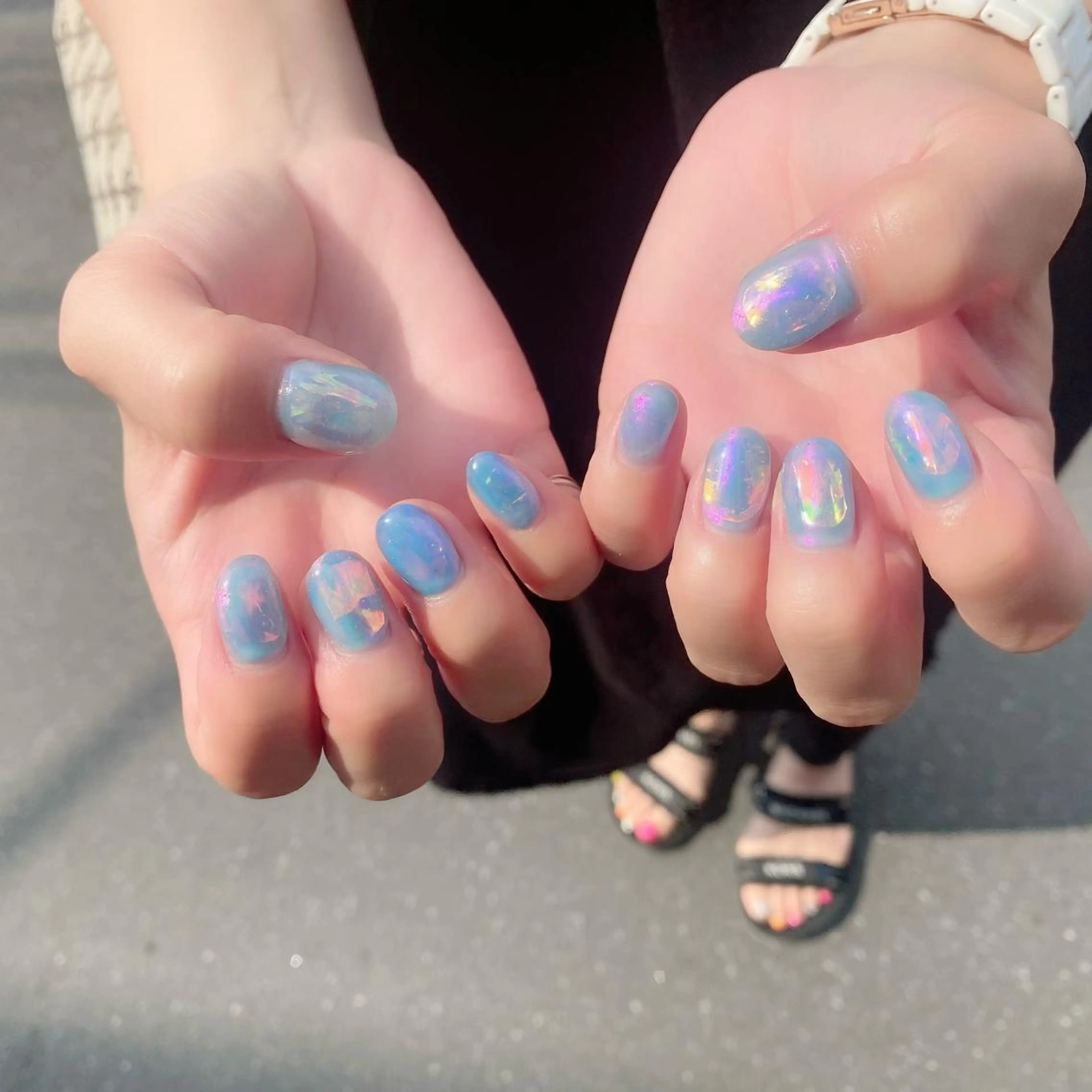 ミディアム カラー パーマ ヘアアレンジ メンズ キッズ ネイル マツエク・マツパ アイブロウ メンズ韓国風 ブルーカラー 韓国風マツエク 韓国風ヘア ブルー Salon Ｋのネイルデザイン