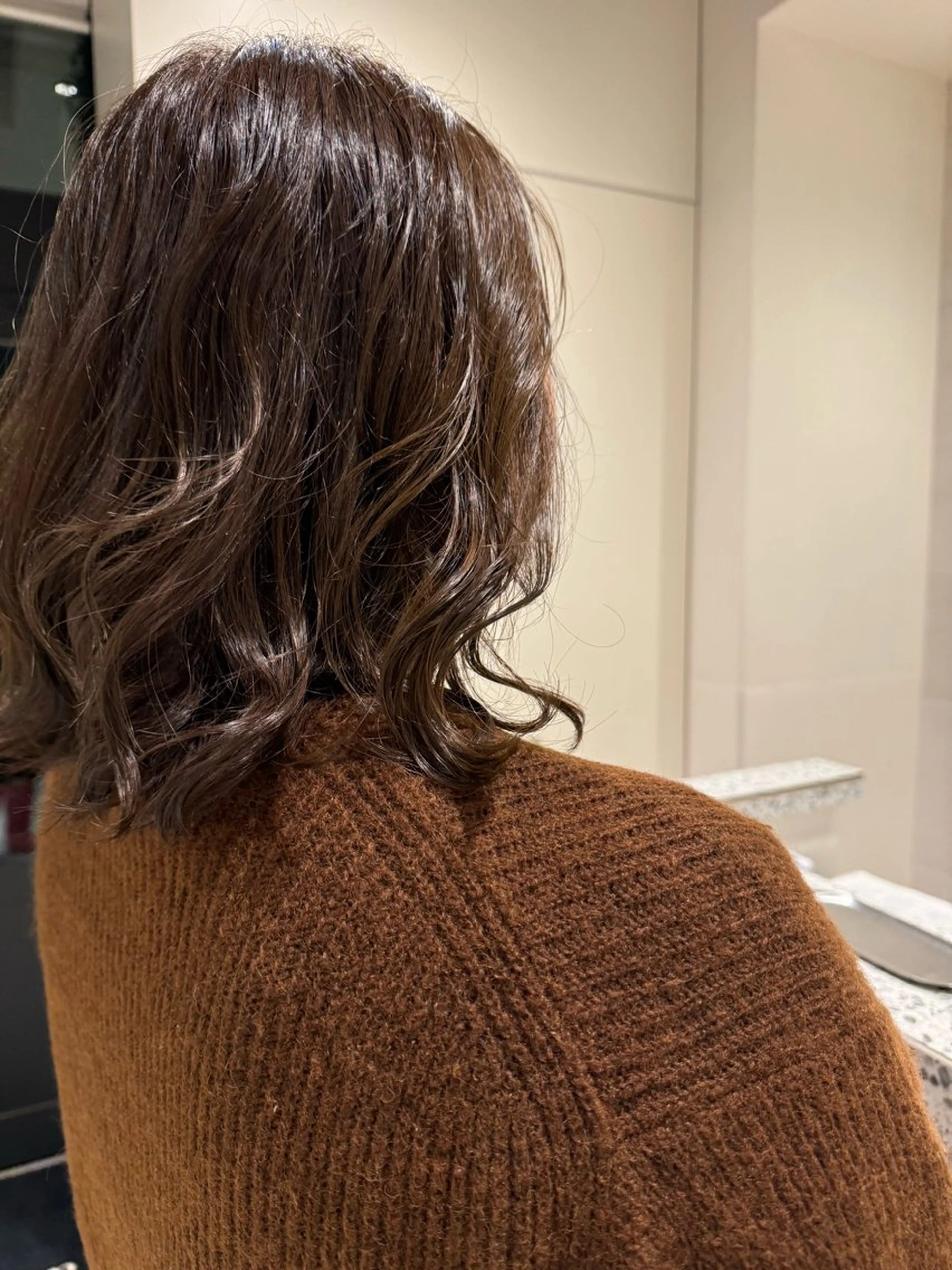 ミディアム カラー ヘアカラー 中野 遥のヘアスタイル