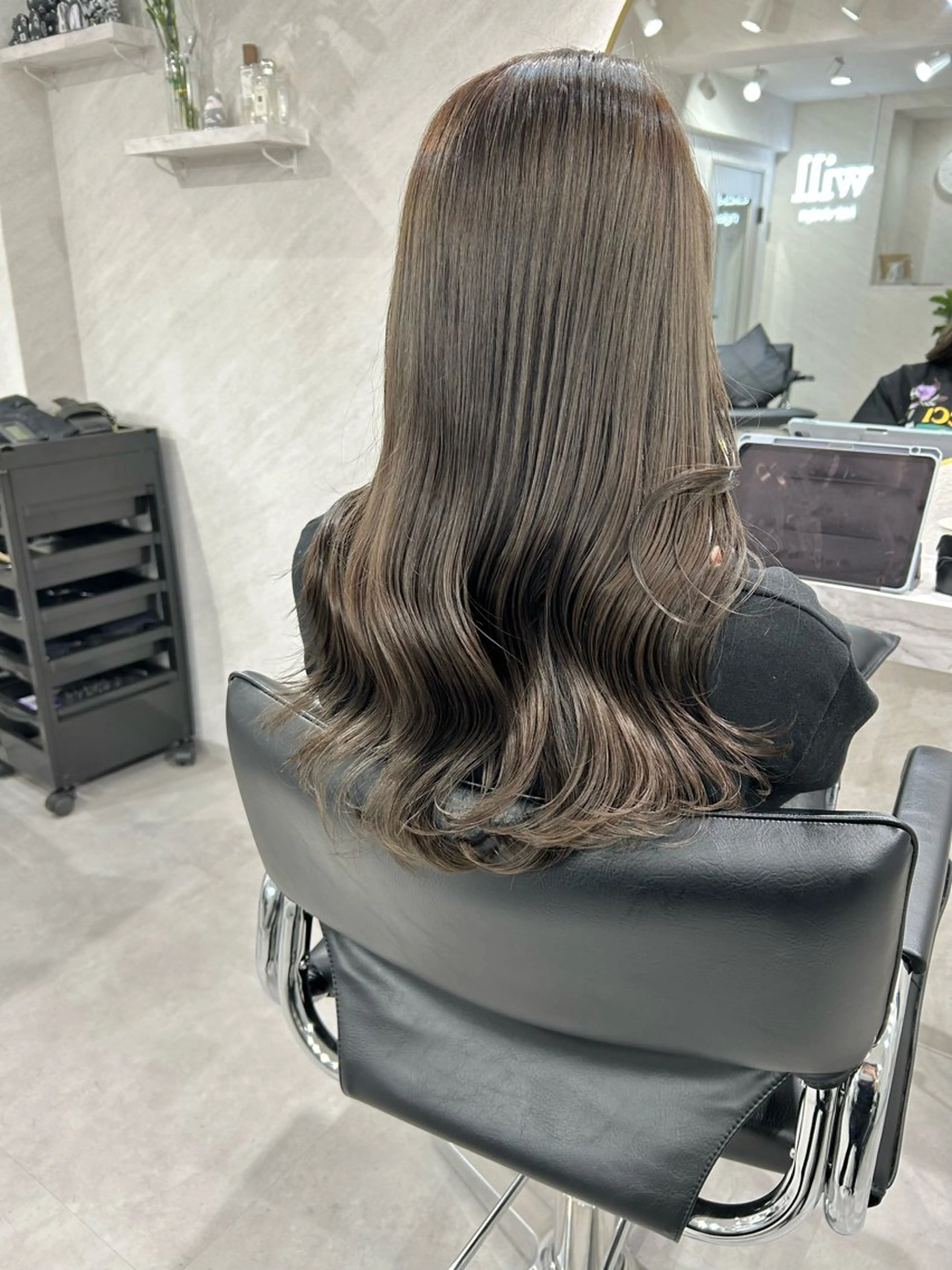 ロング カラー カット ヘアカラー トリートメント 髪質改善will hairdesignのヘアスタイル