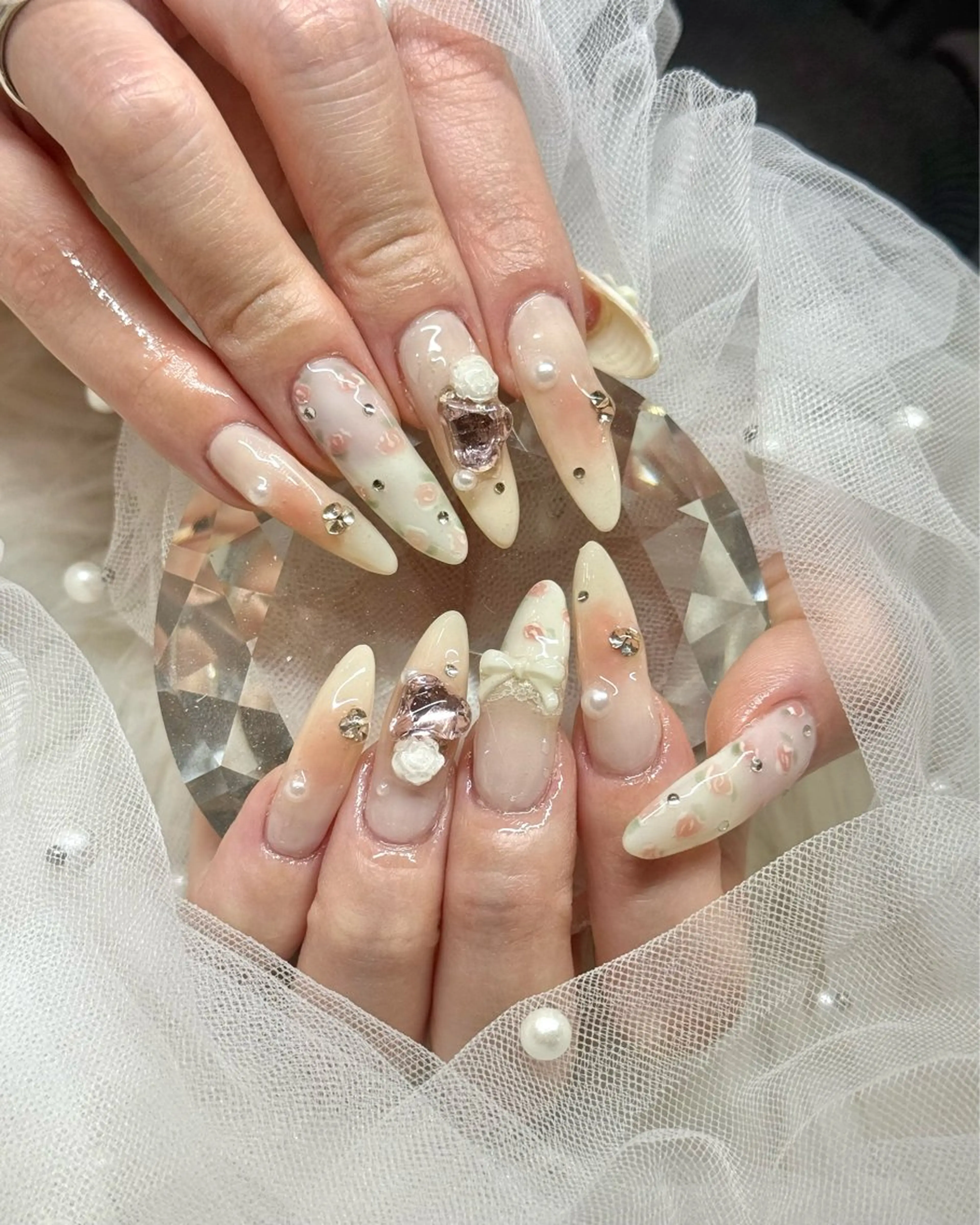 ネイル Maggie ✴︎Aliceのネイルデザイン