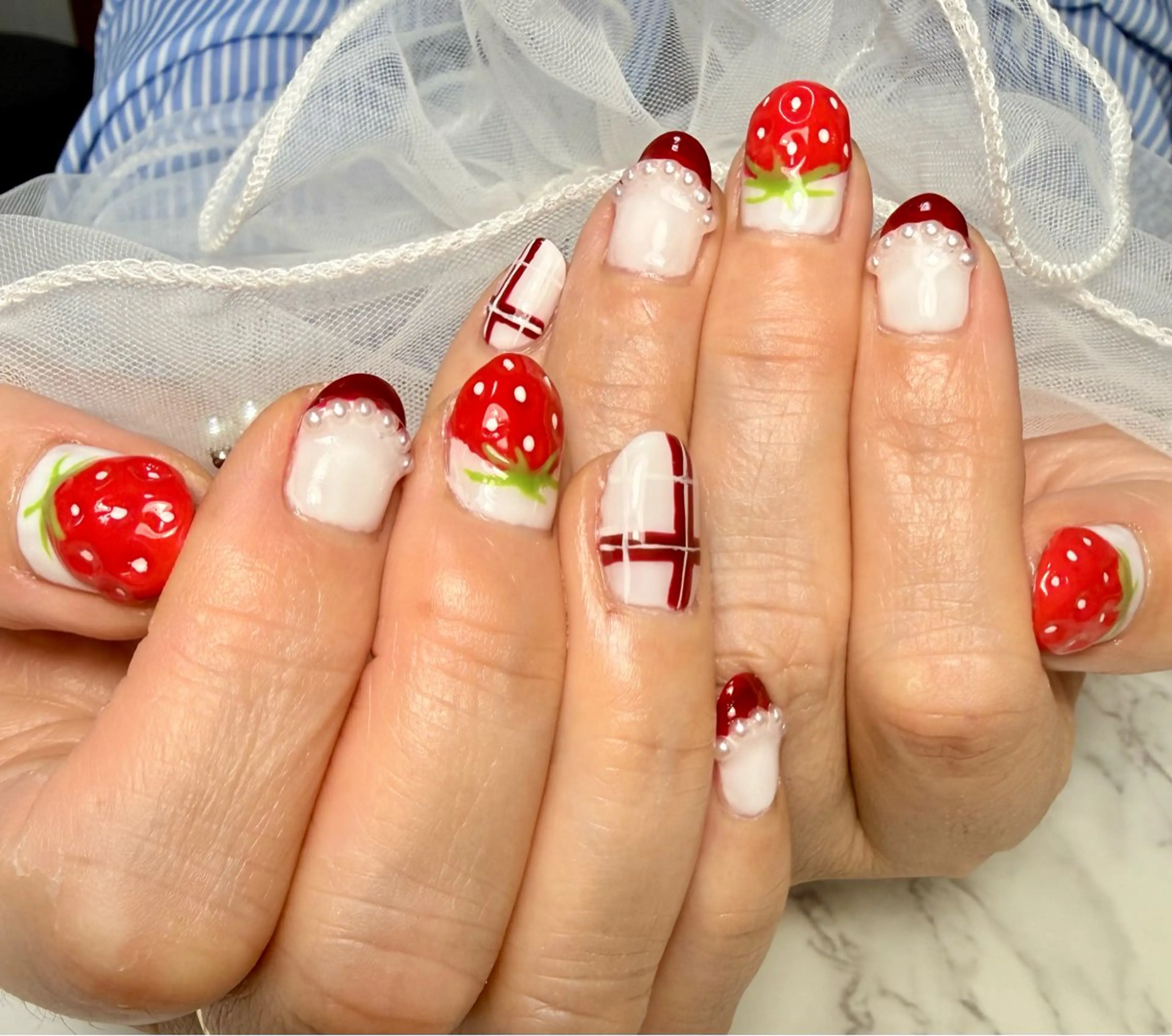ネイル アートネイル チークネイル フラッシュネイル フラッシュマグ フレンチネイル M.N_ nailのネイルデザイン