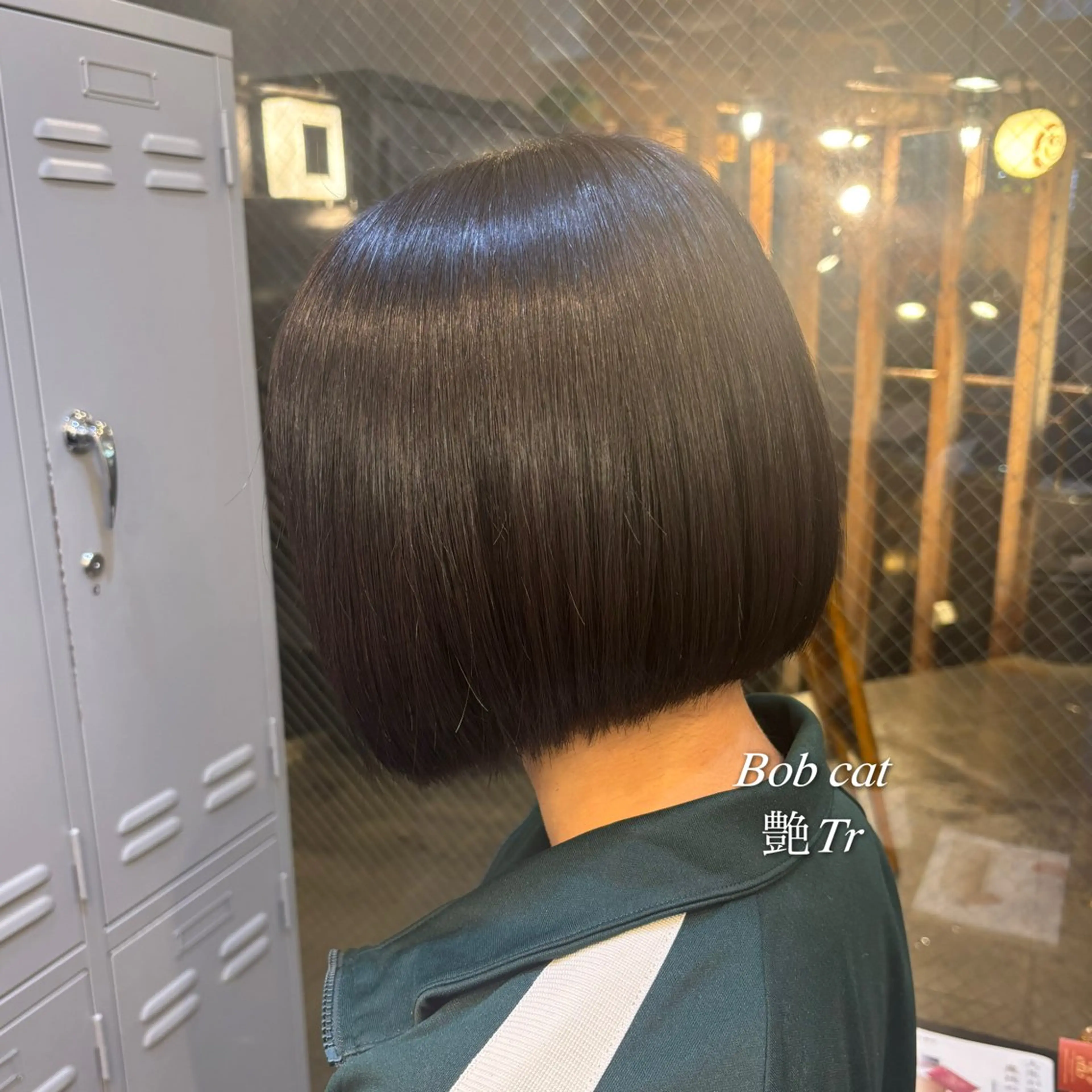 ミディアム カット 🌙髪質改善カラー Momoka🦋のヘアスタイル